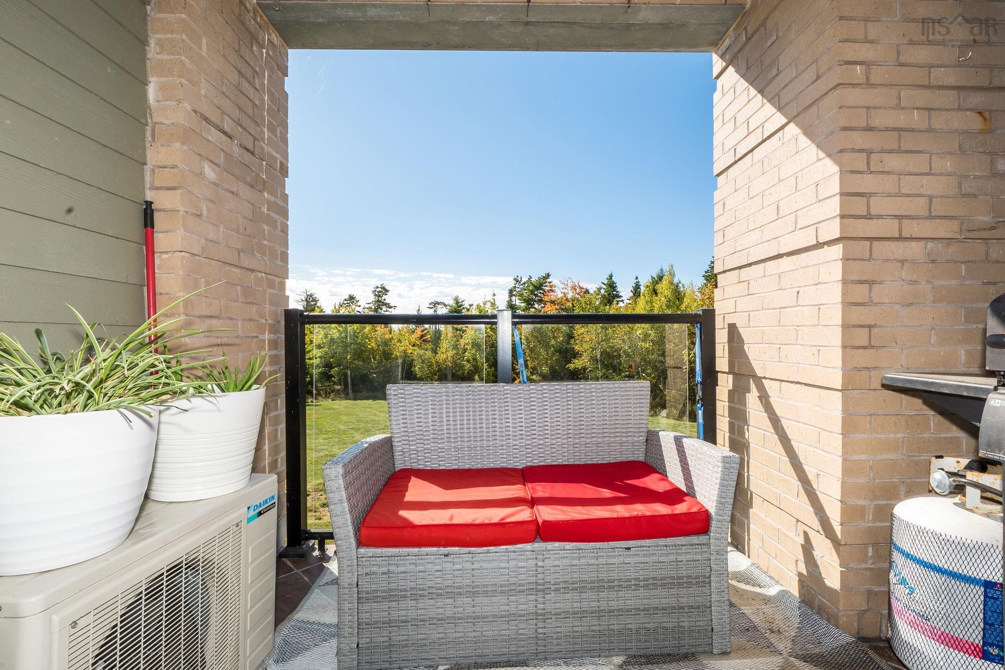 103 89 Pebblecreek Crescent photo #36