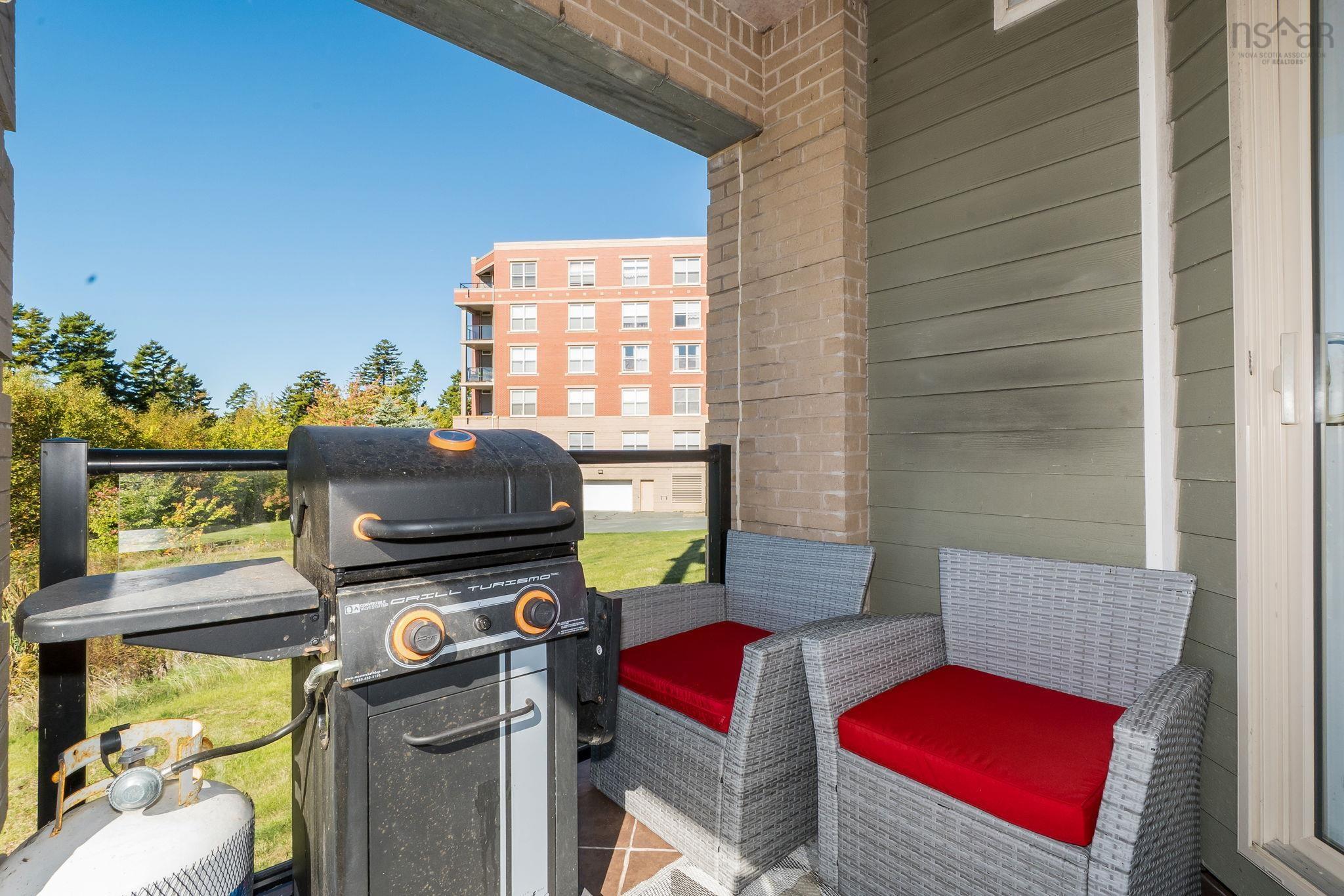 103 89 Pebblecreek Crescent photo #37