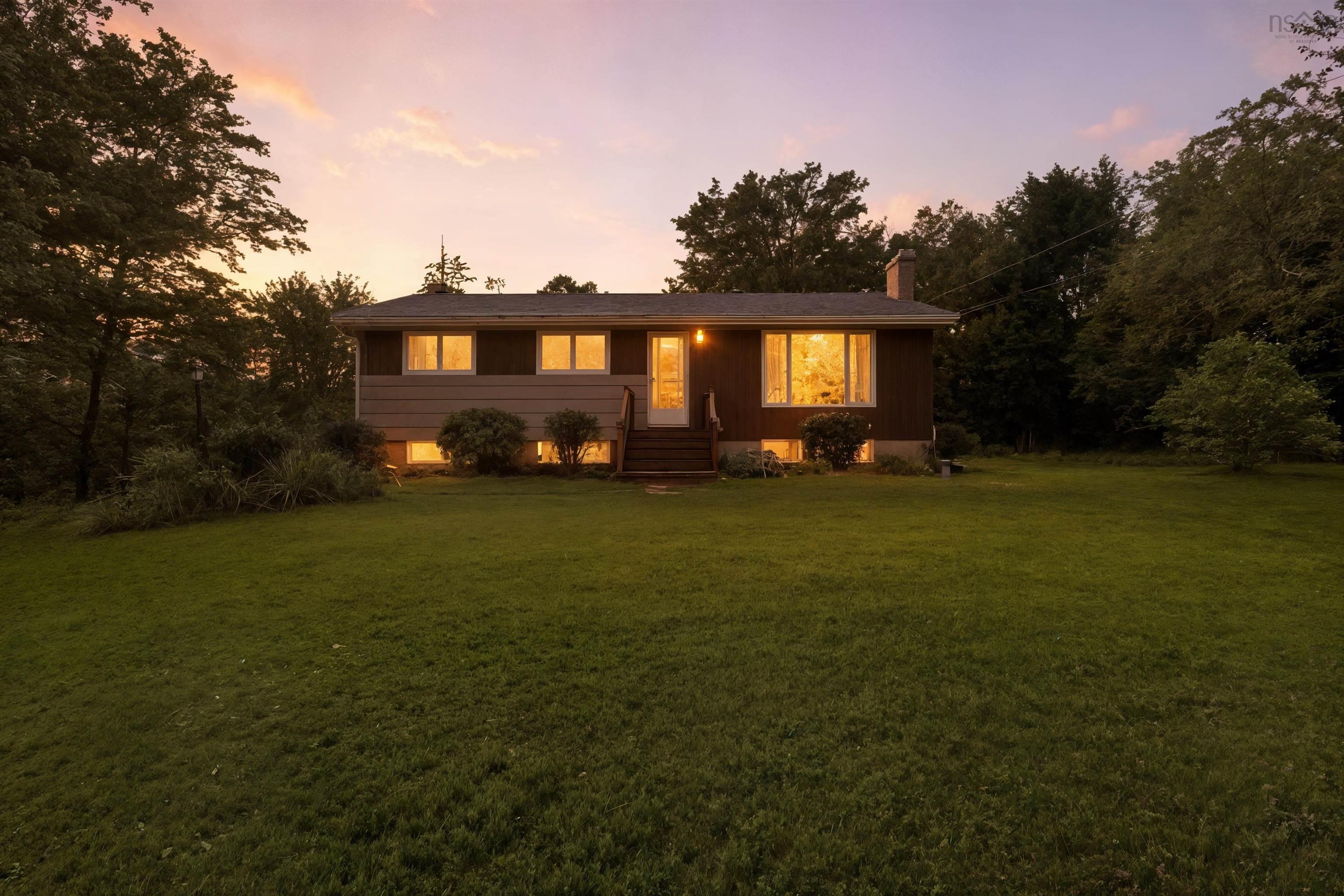 1059 Fall River Road photo #2