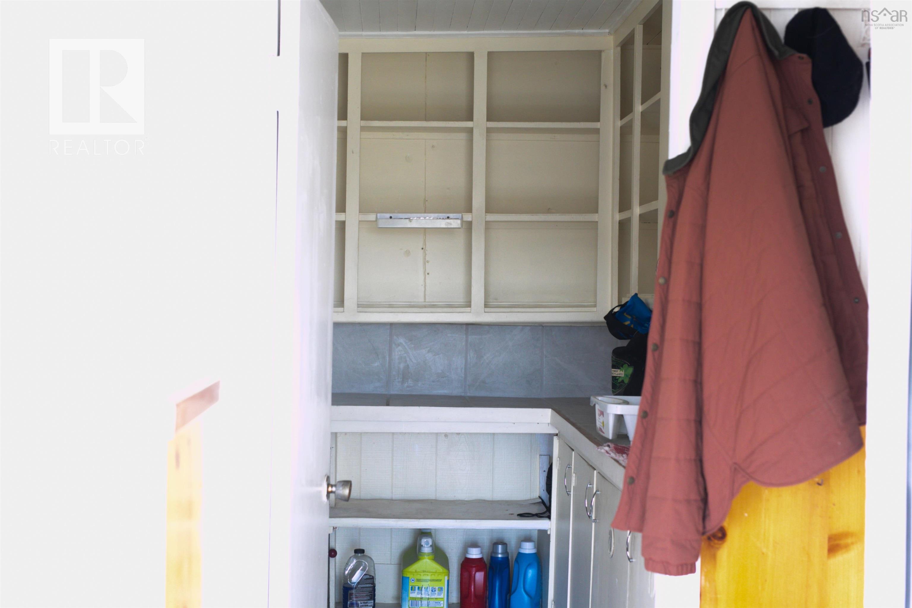 11 Harbourview Drive photo #13