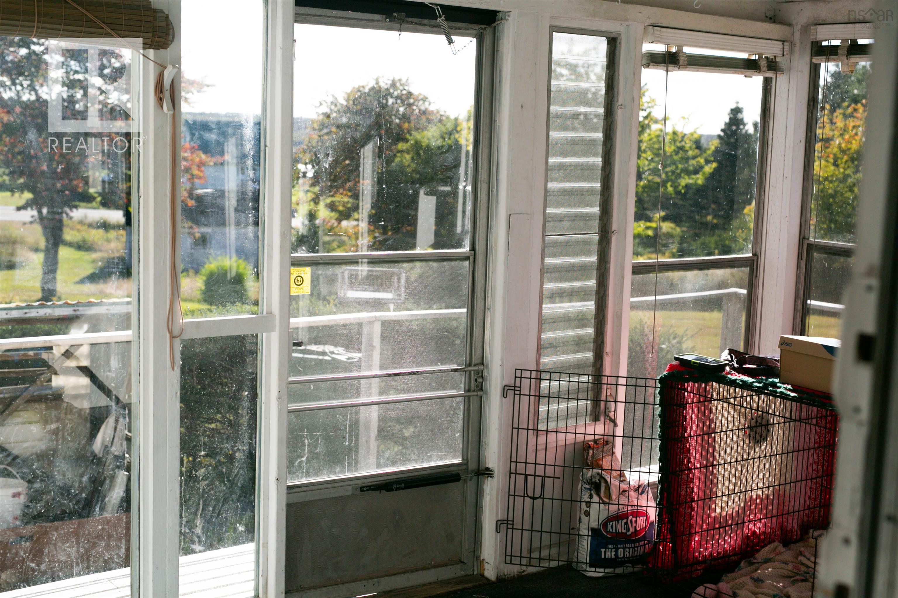 11 Harbourview Drive photo #18