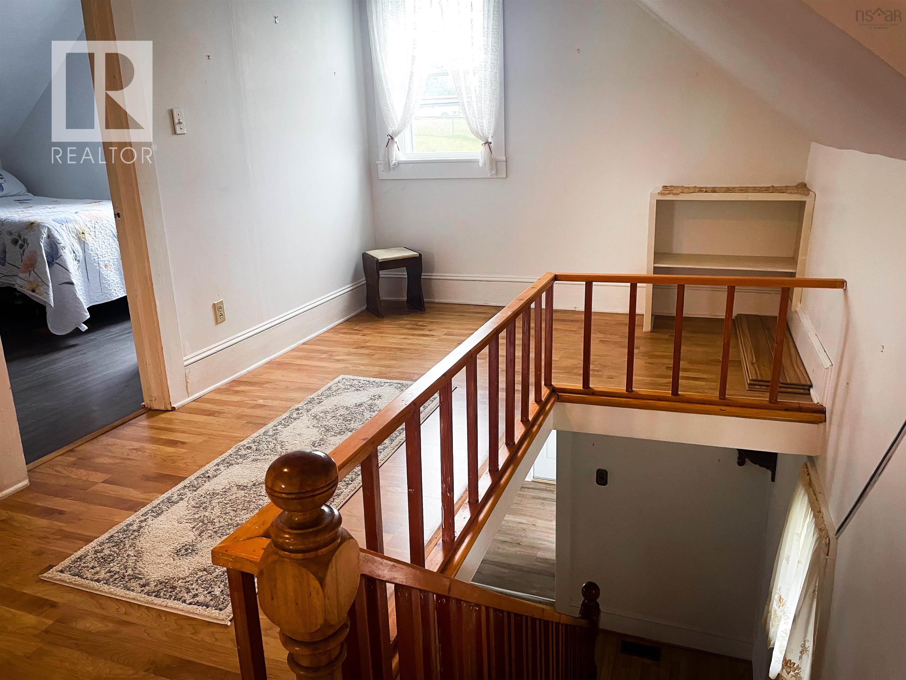 11 Harbourview Drive photo #19