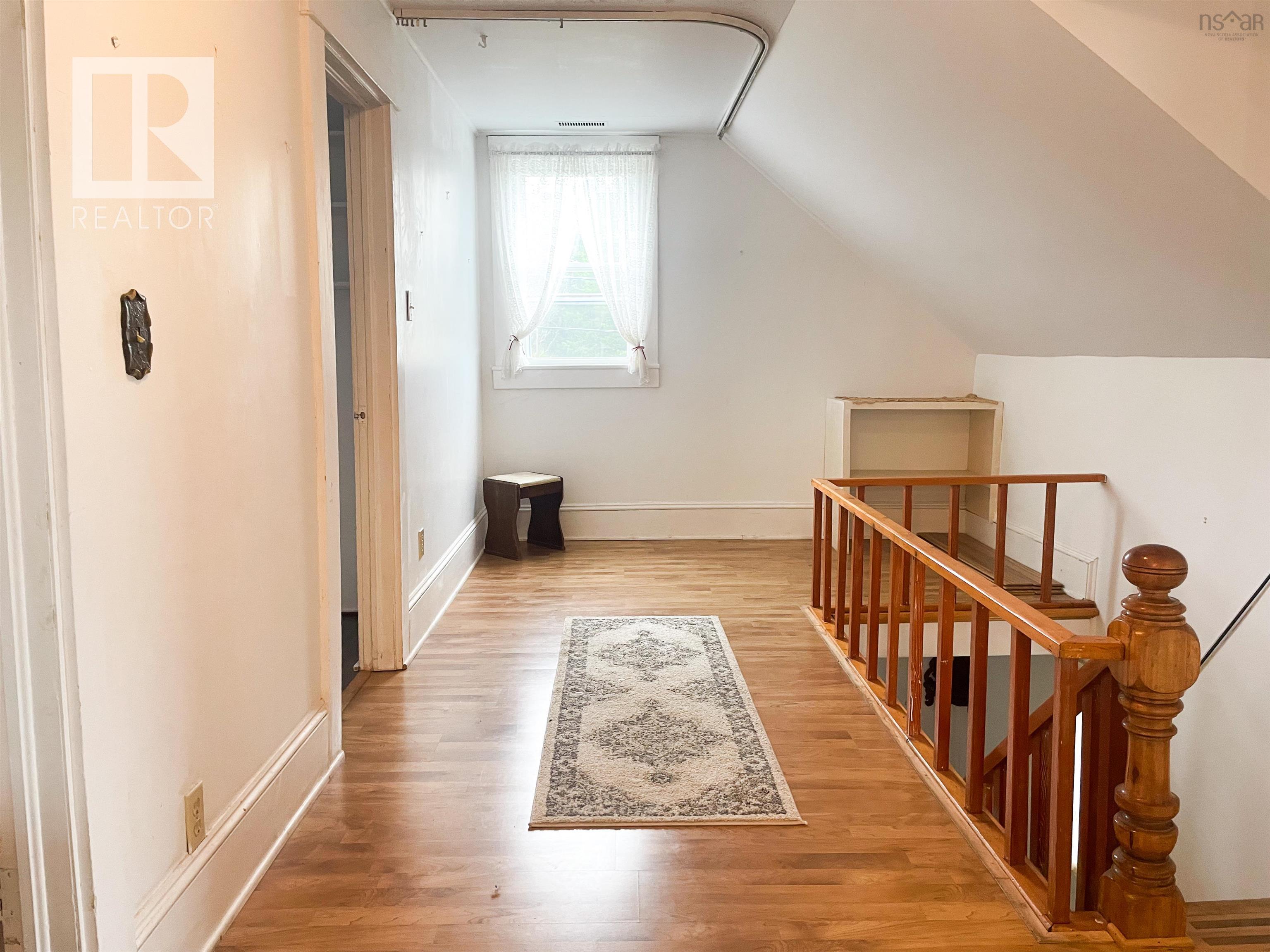 11 Harbourview Drive photo #20