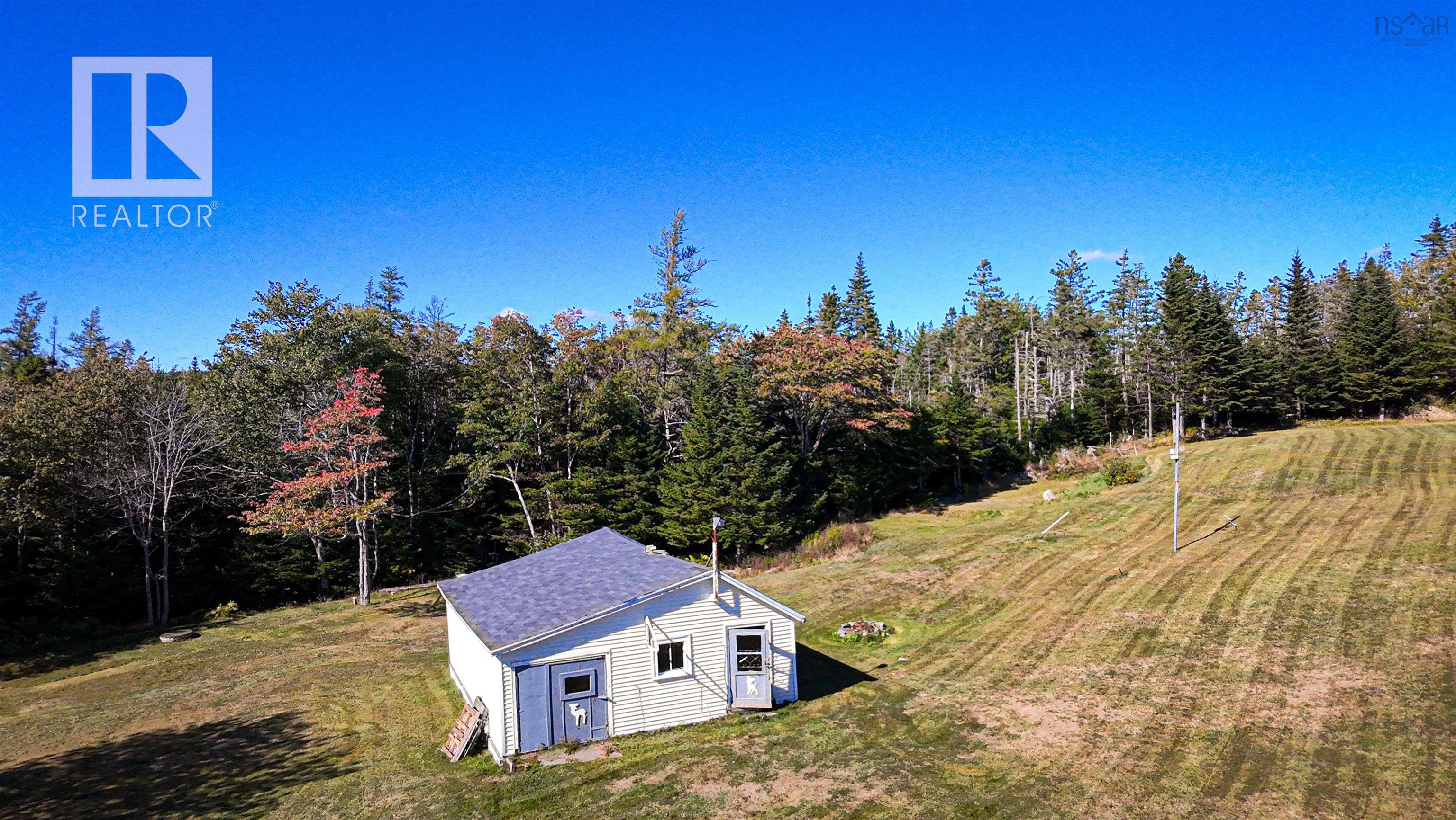 11 Harbourview Drive photo #3