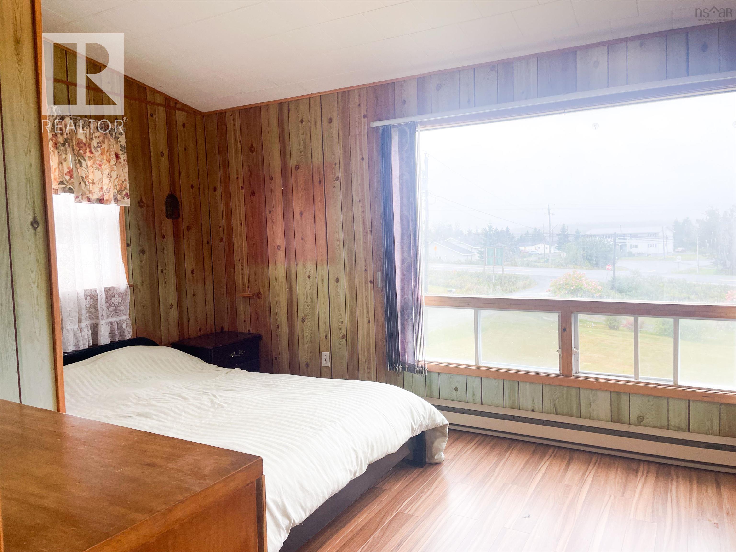 11 Harbourview Drive photo #29