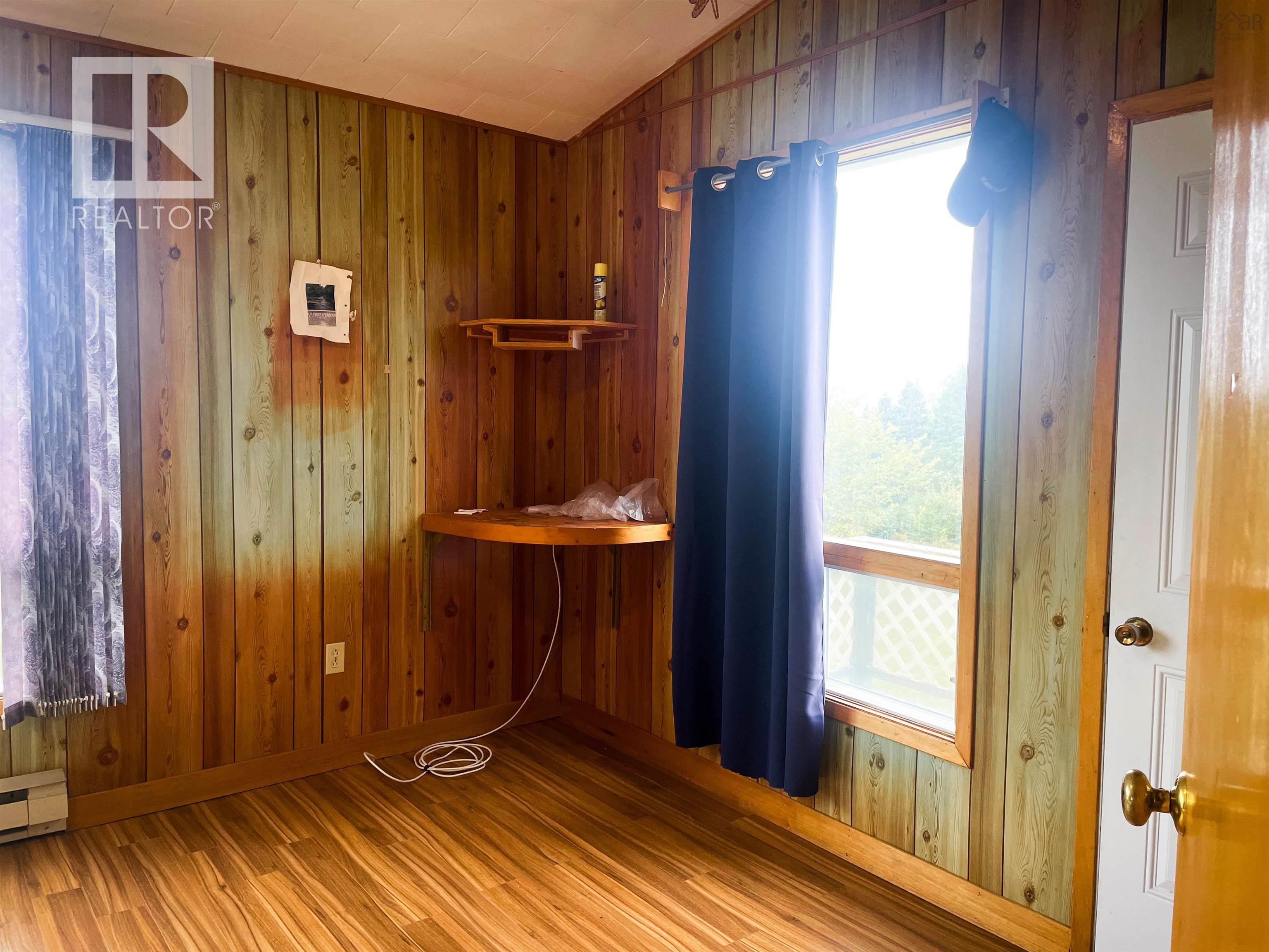 11 Harbourview Drive photo #31