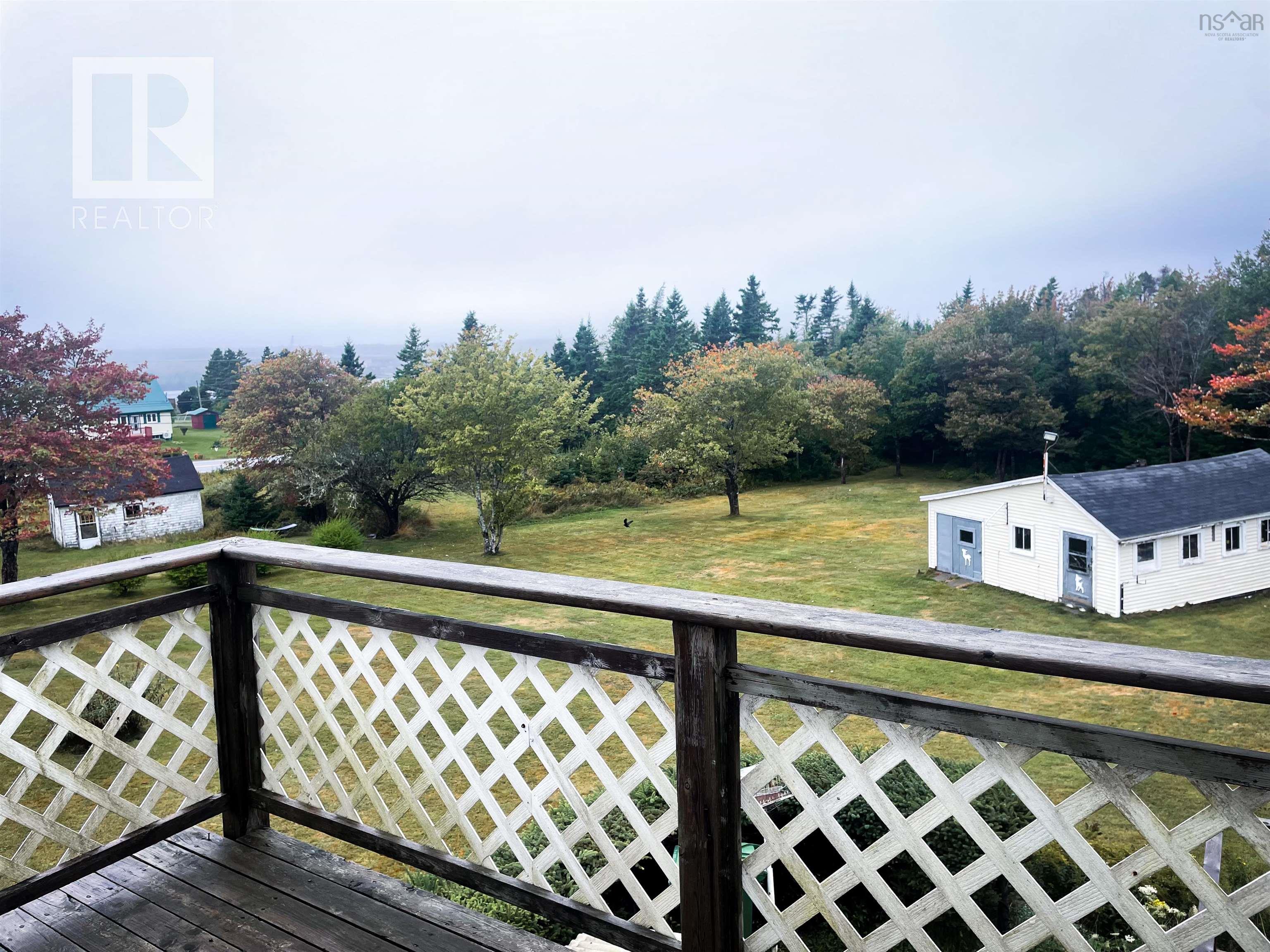 11 Harbourview Drive photo #33