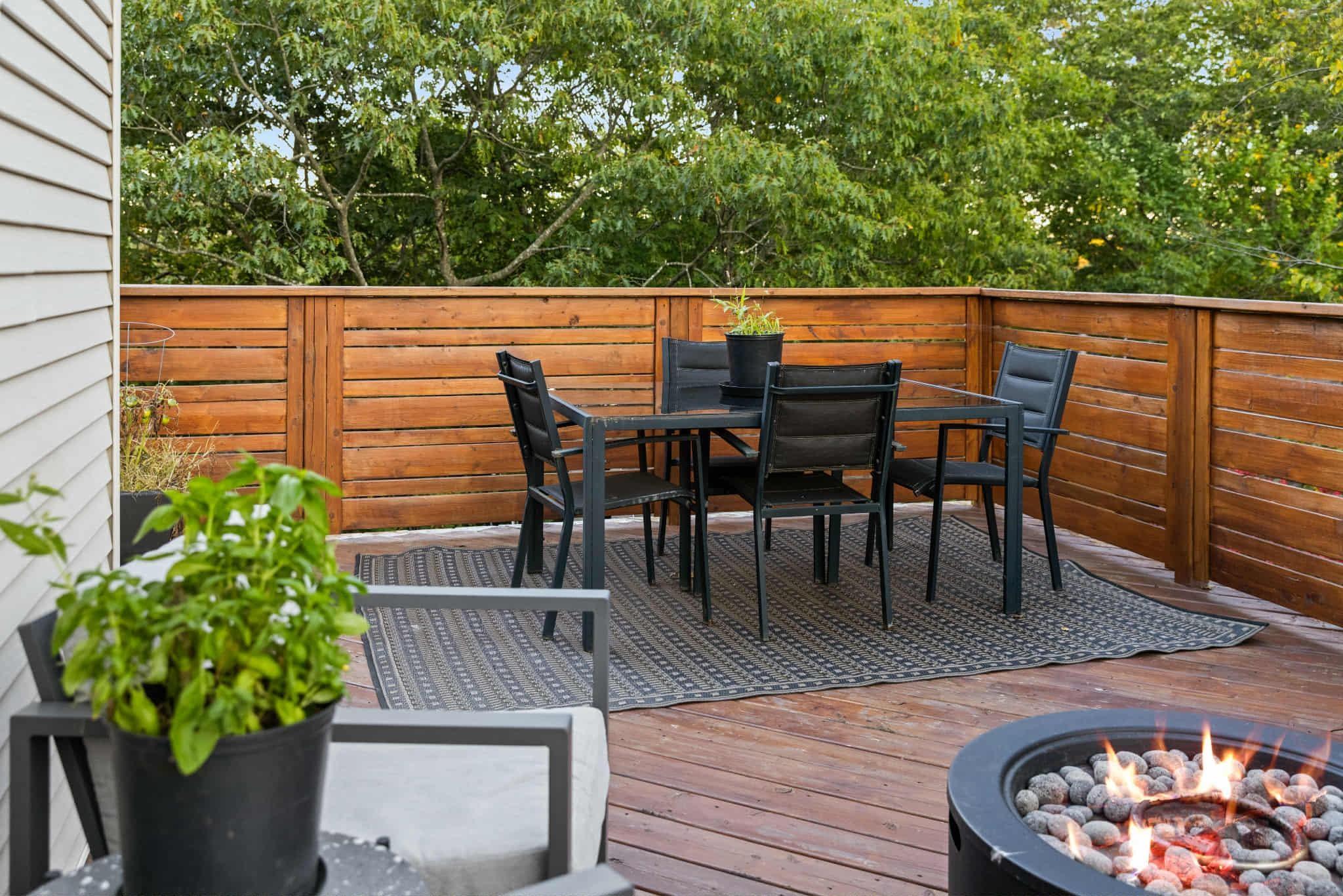 25 Joyce Avenue photo #31