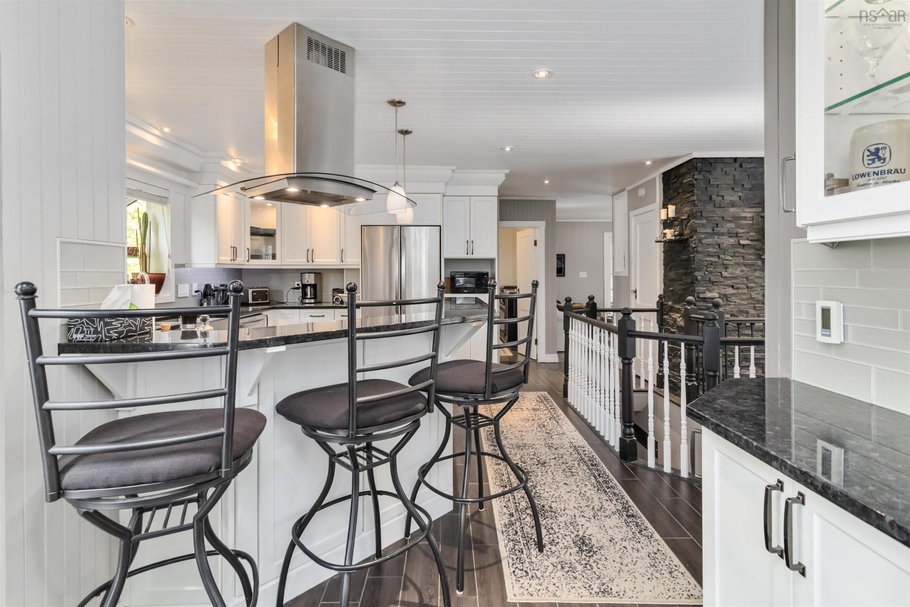 11278 Peggys Cove Road photo #17