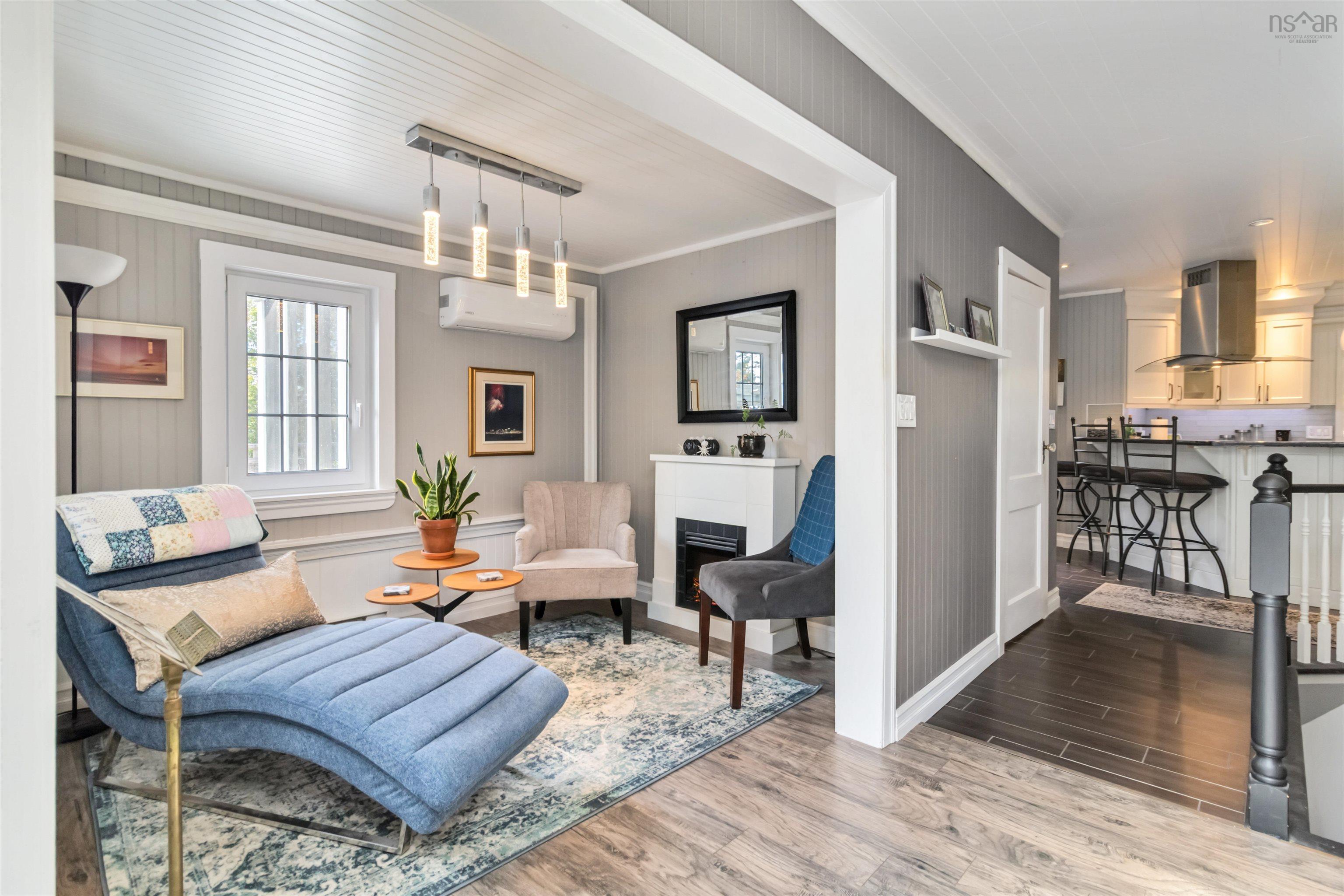 11278 Peggys Cove Road photo #21