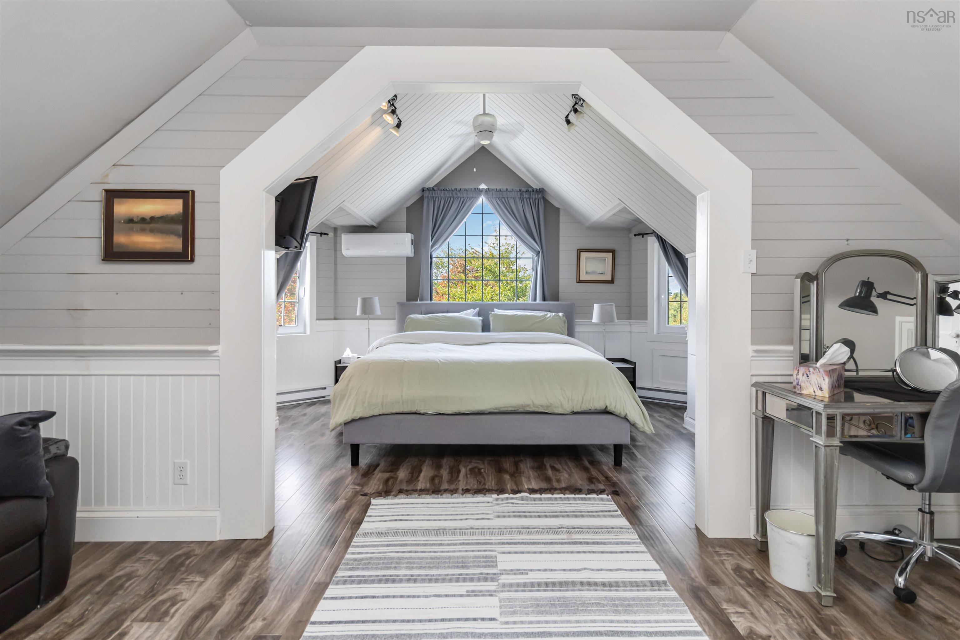 11278 Peggys Cove Road photo #26