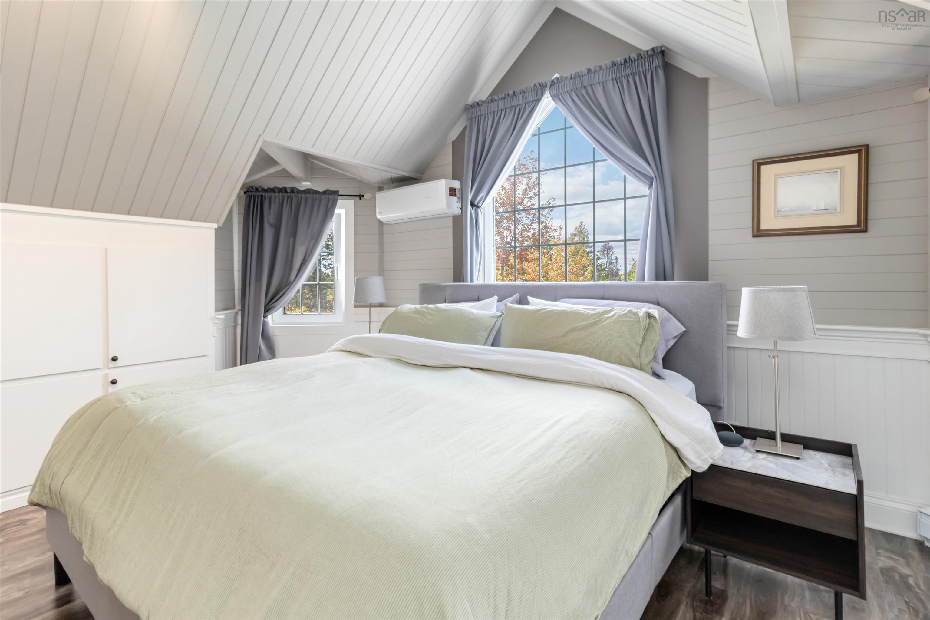 11278 Peggys Cove Road photo #27