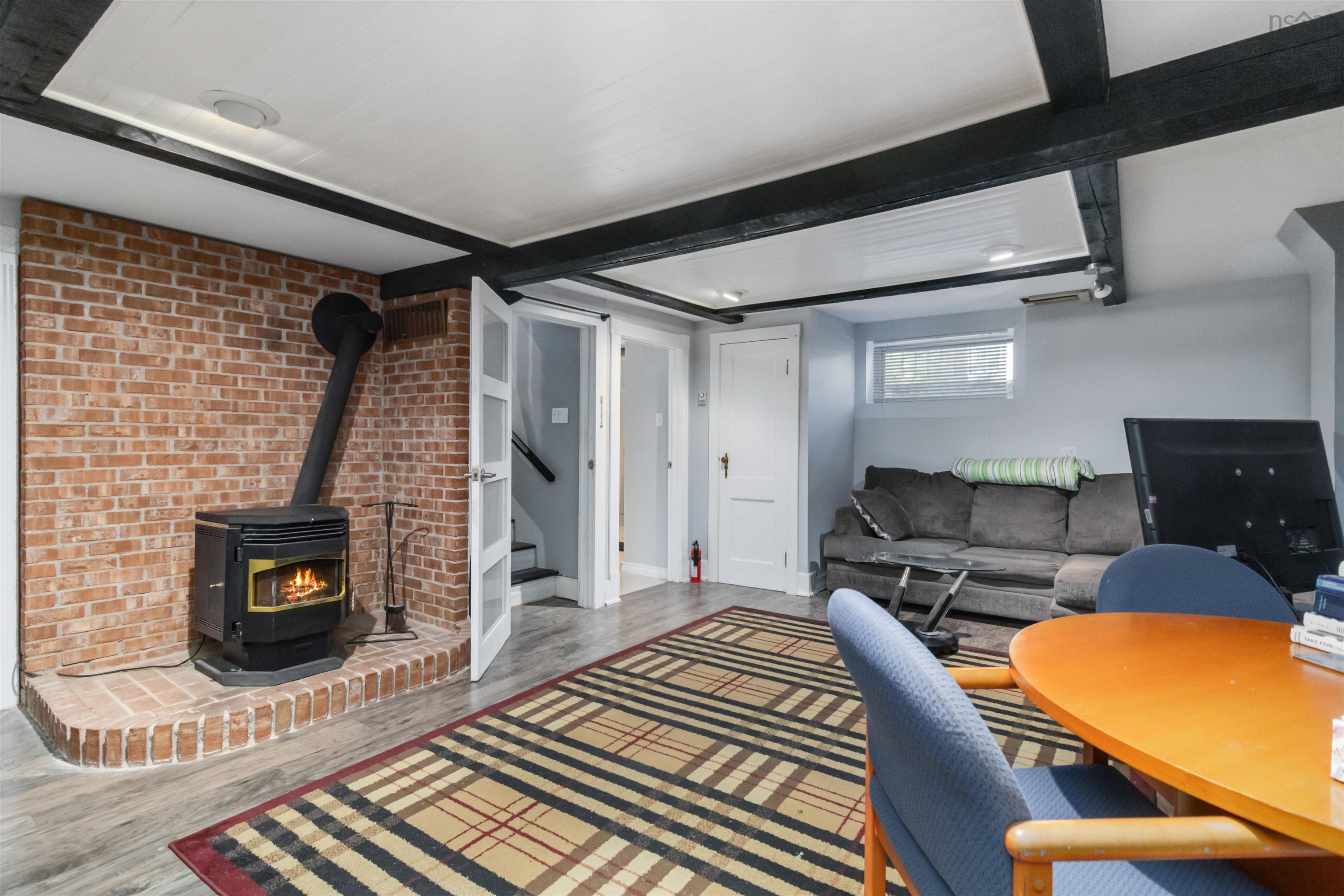 11278 Peggys Cove Road photo #32