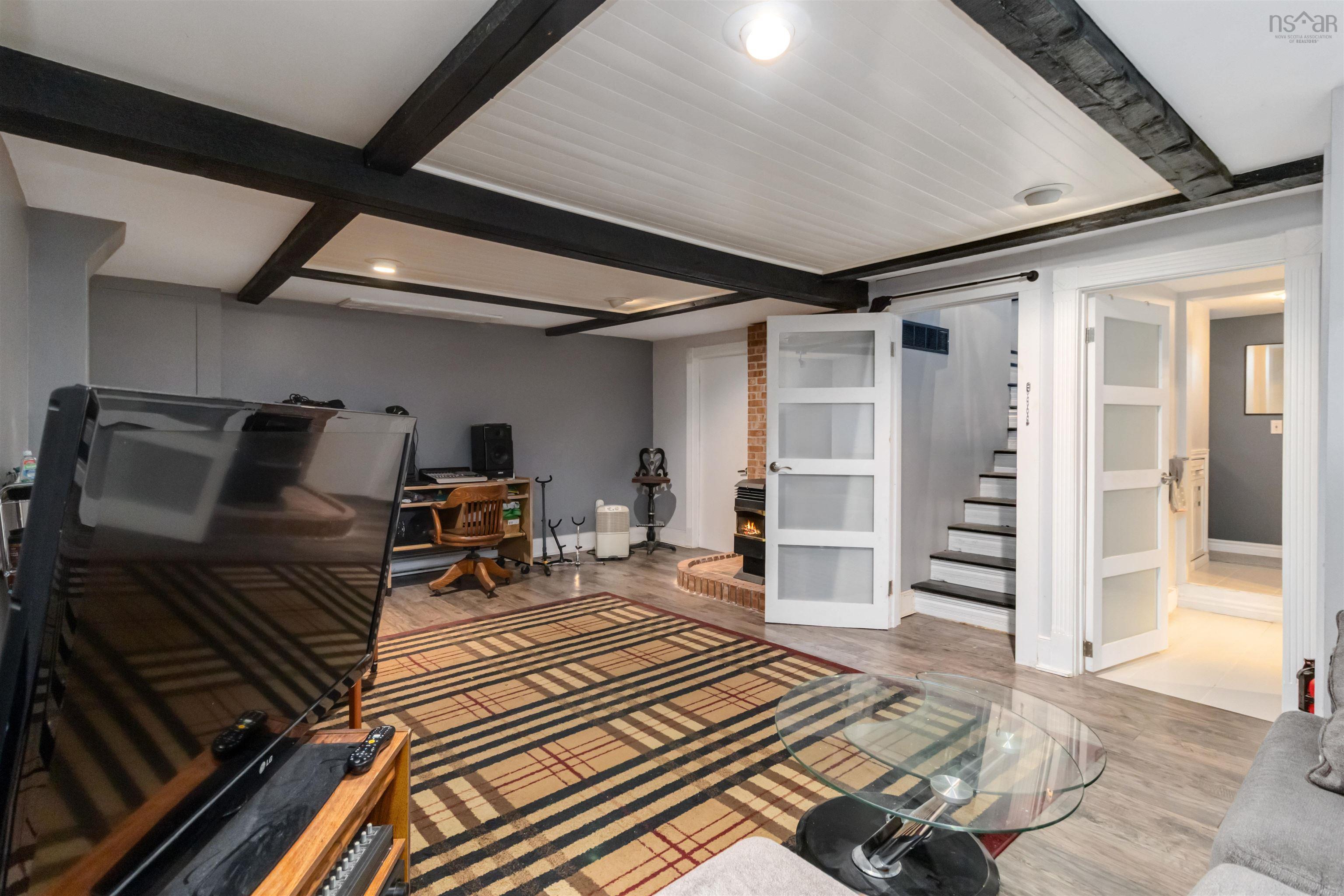 11278 Peggys Cove Road photo #33