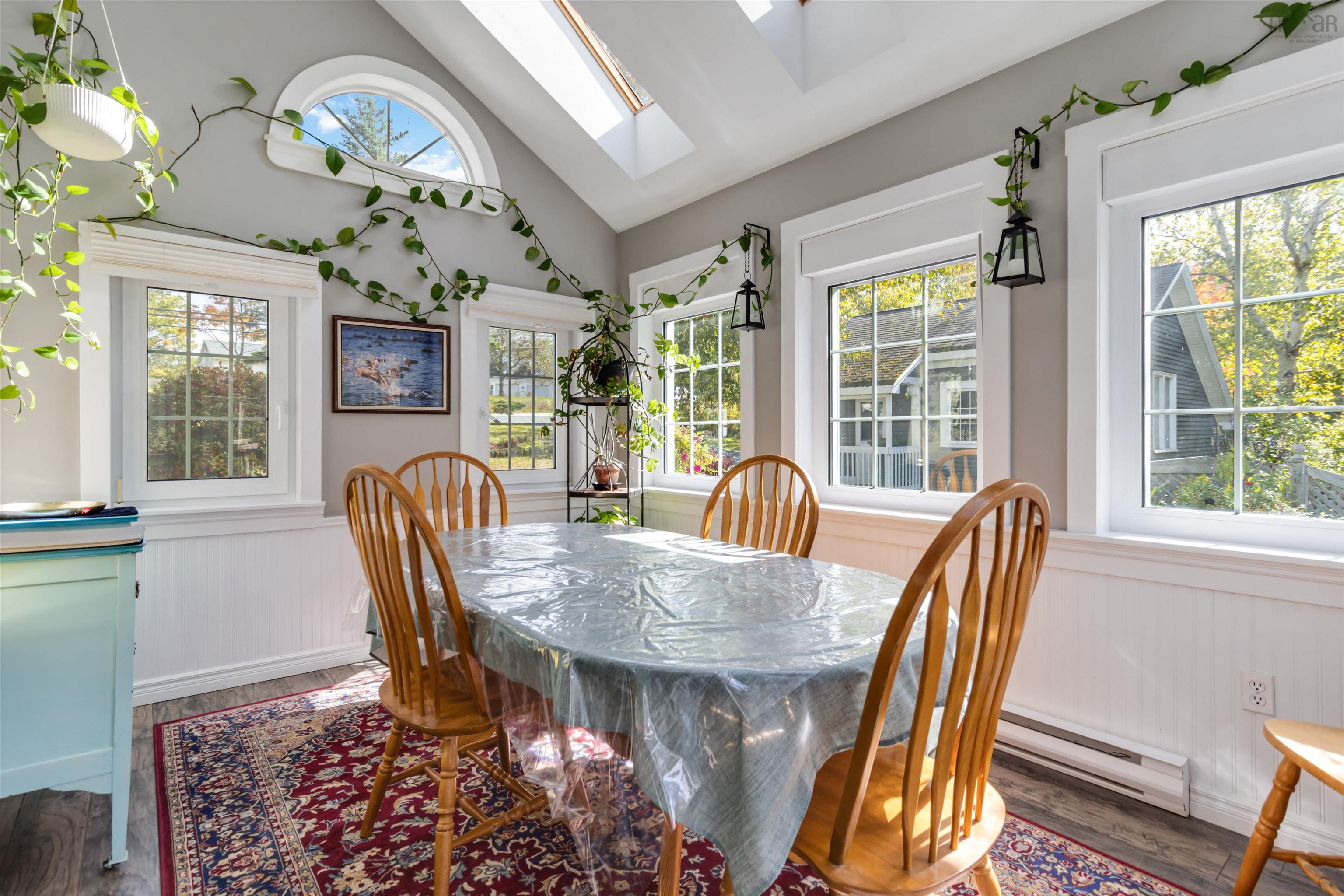 11278 Peggys Cove Road photo #8