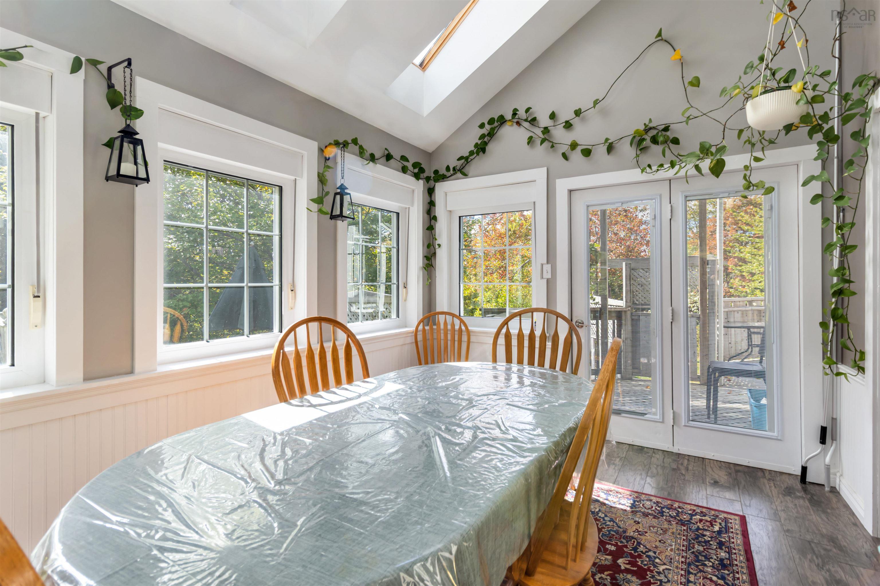 11278 Peggys Cove Road photo #9