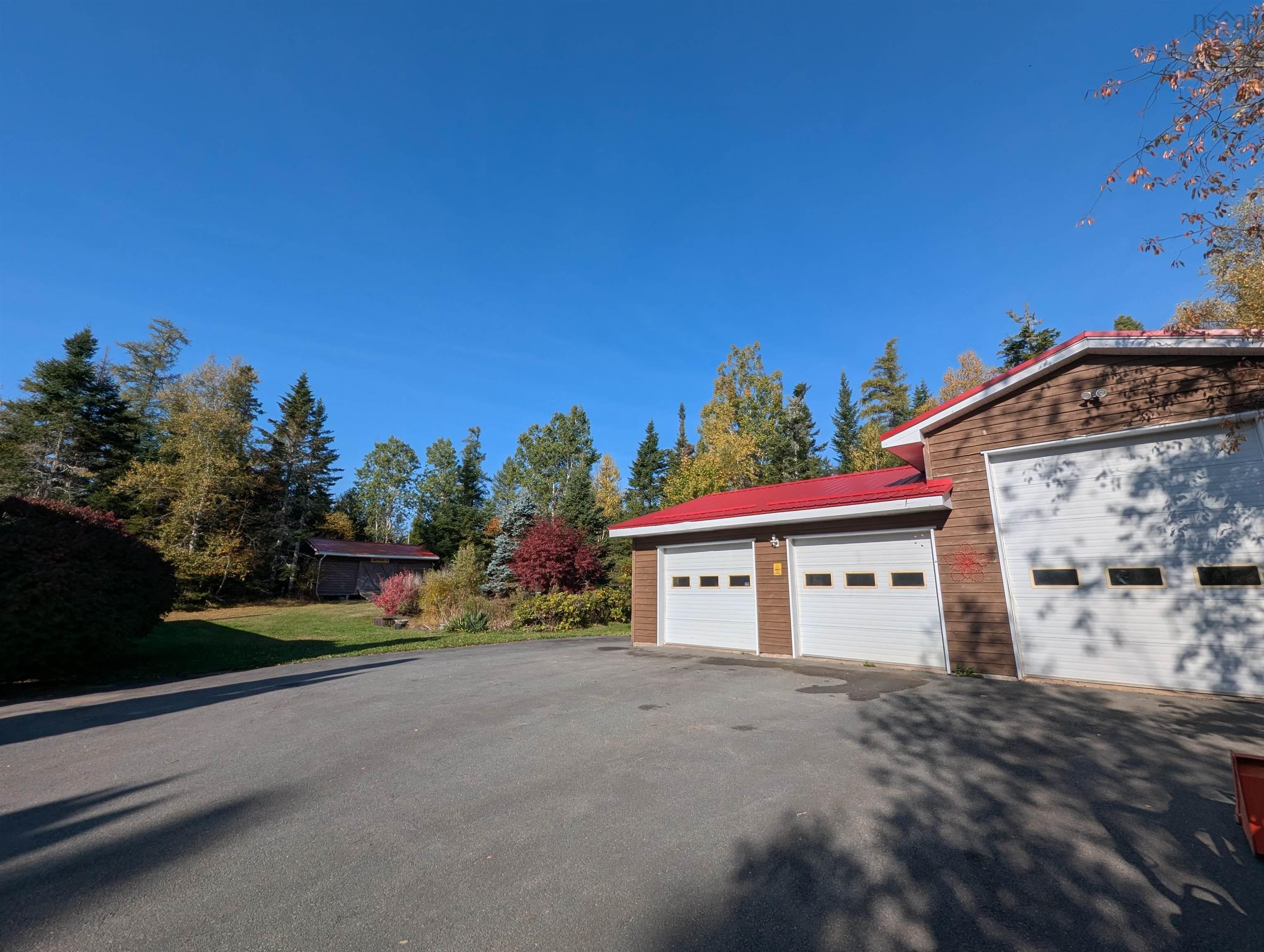 19 Benvie Hill Road photo #12