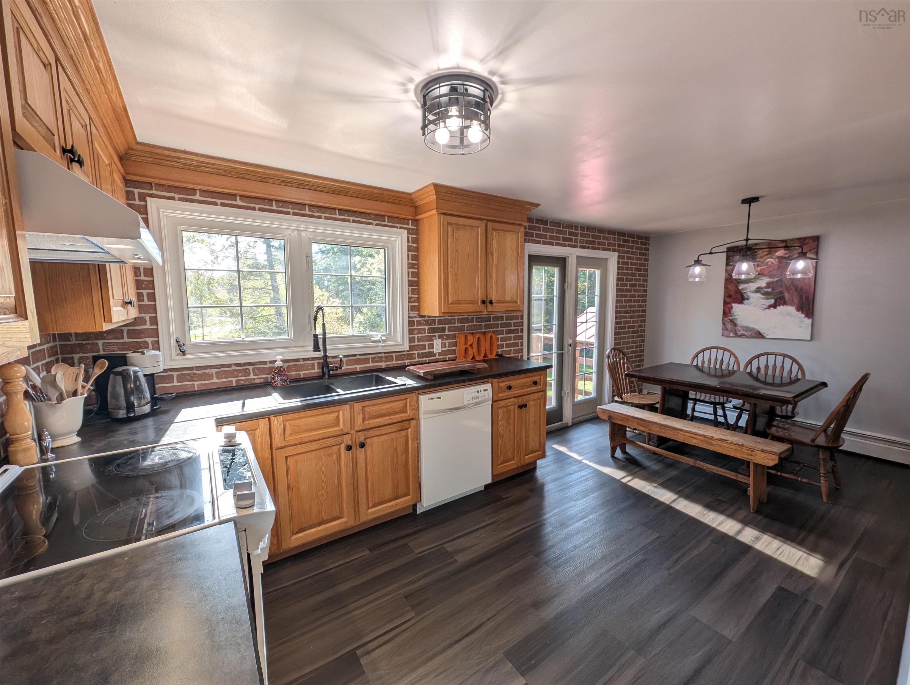 19 Benvie Hill Road photo #19