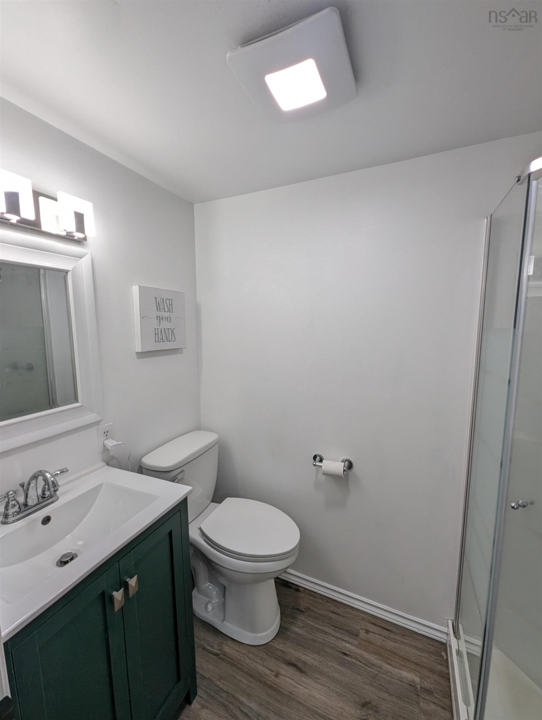 19 Benvie Hill Road photo #32