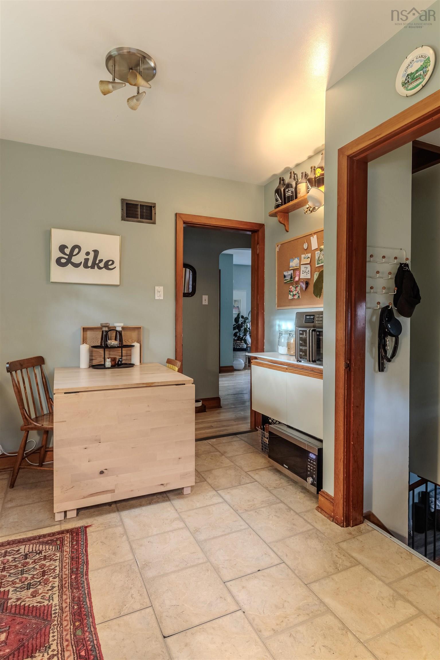 7142 Abbott Drive photo #12