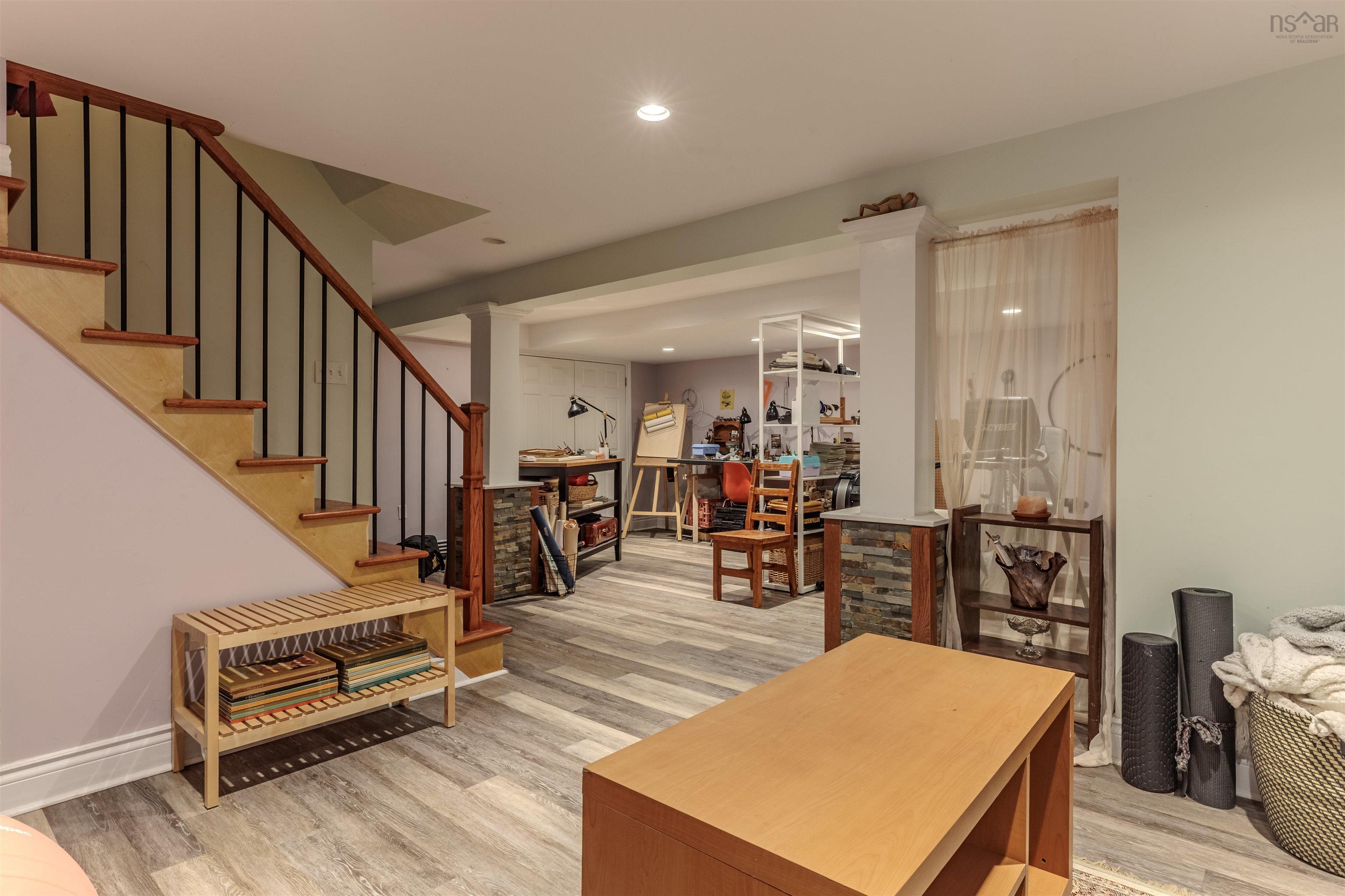 7142 Abbott Drive photo #15