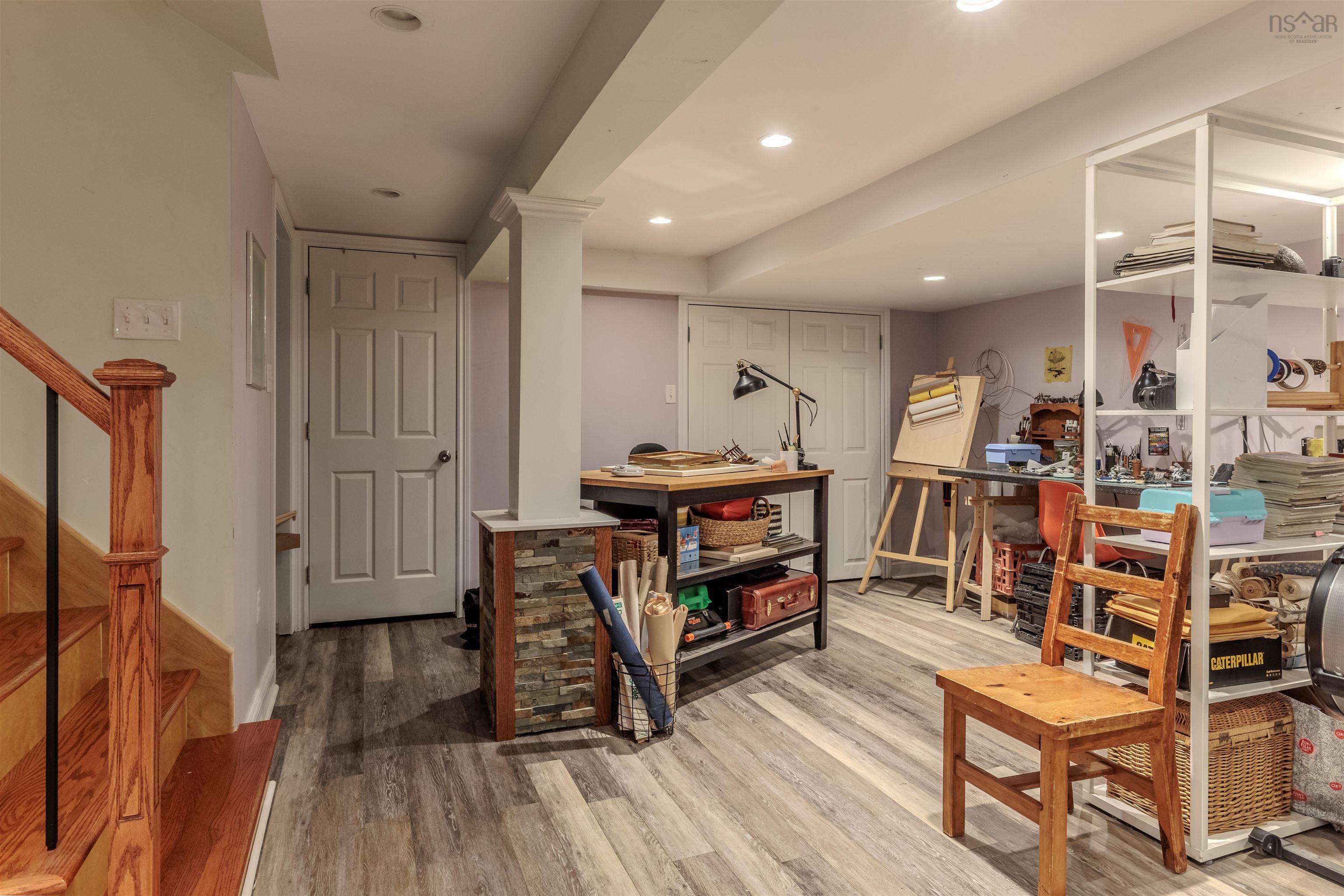 7142 Abbott Drive photo #17