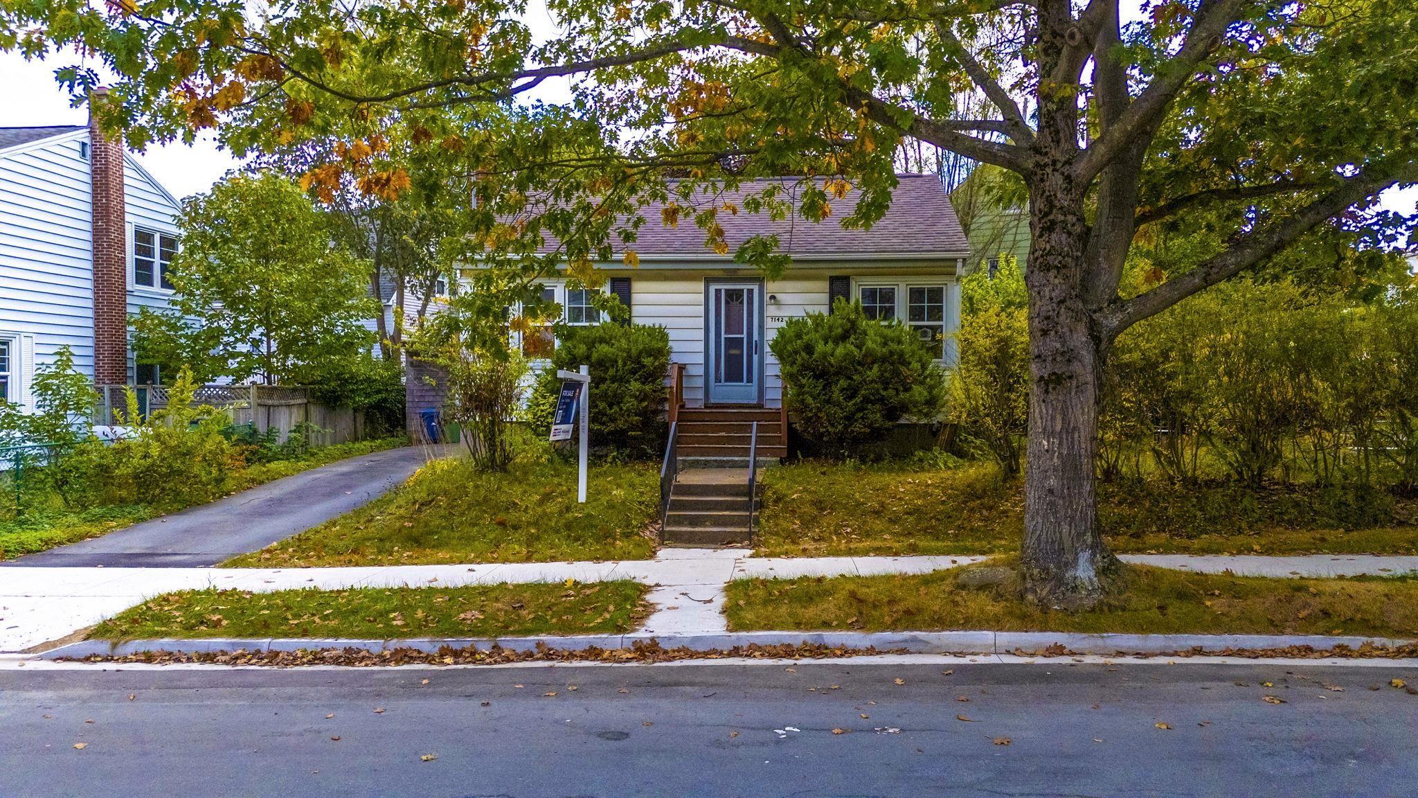 7142 Abbott Drive photo #22