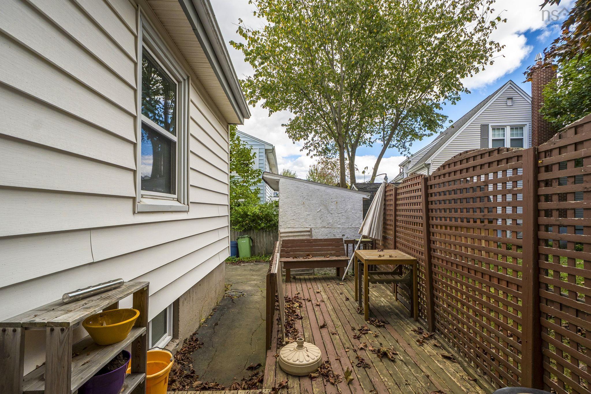 7142 Abbott Drive photo #28