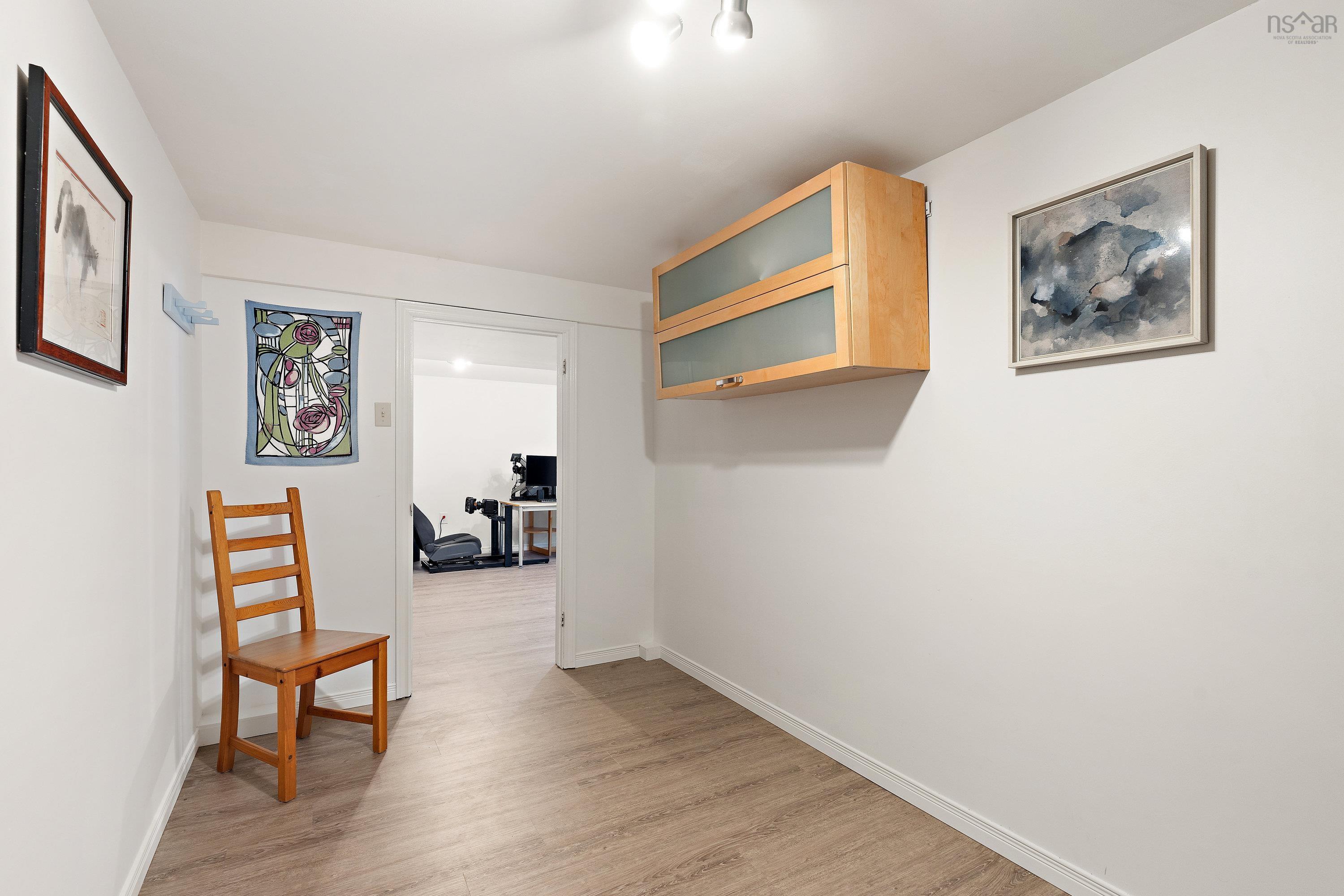 24 Canary Crescent photo #34