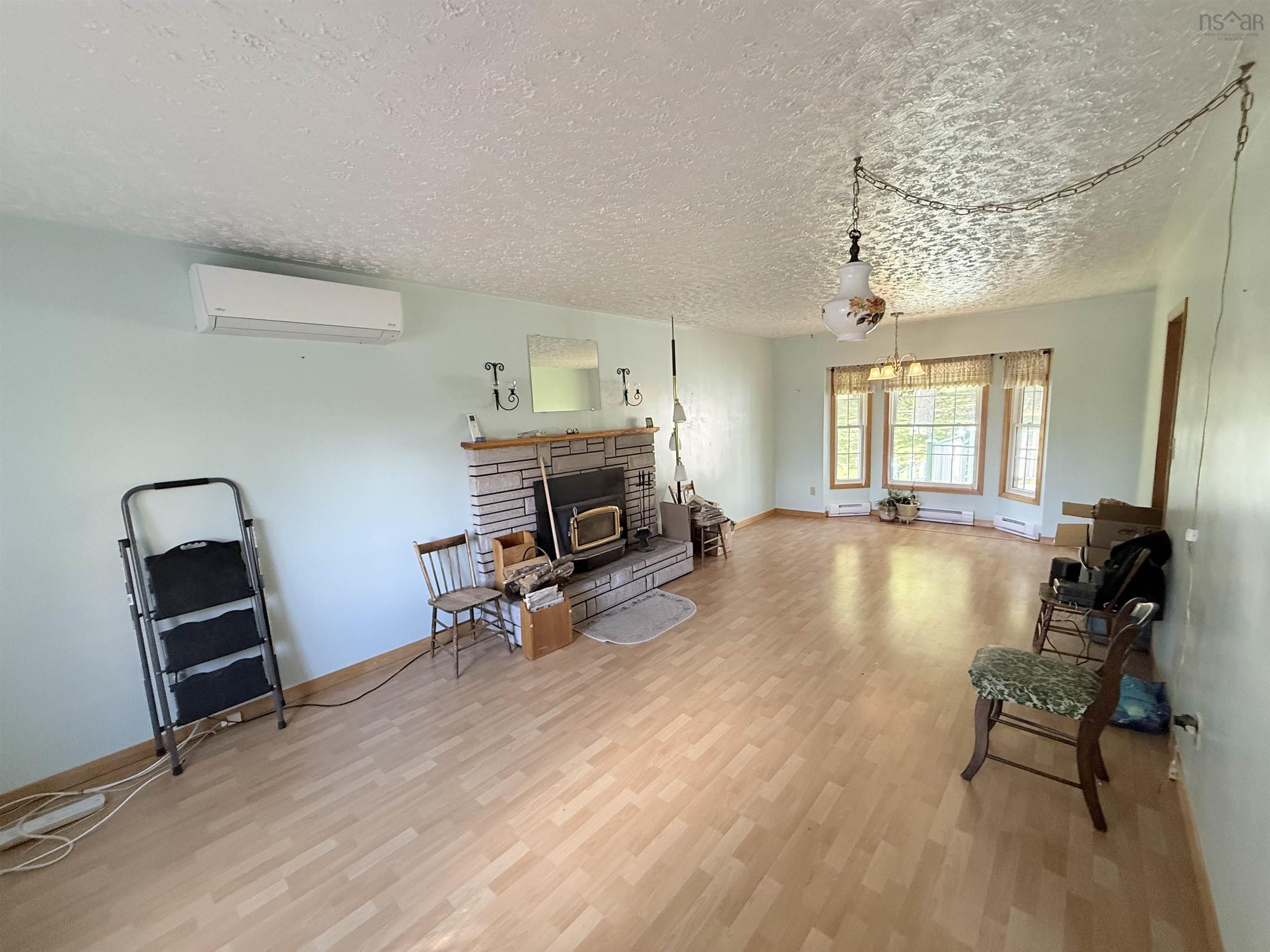 1045 336 Highway photo #14