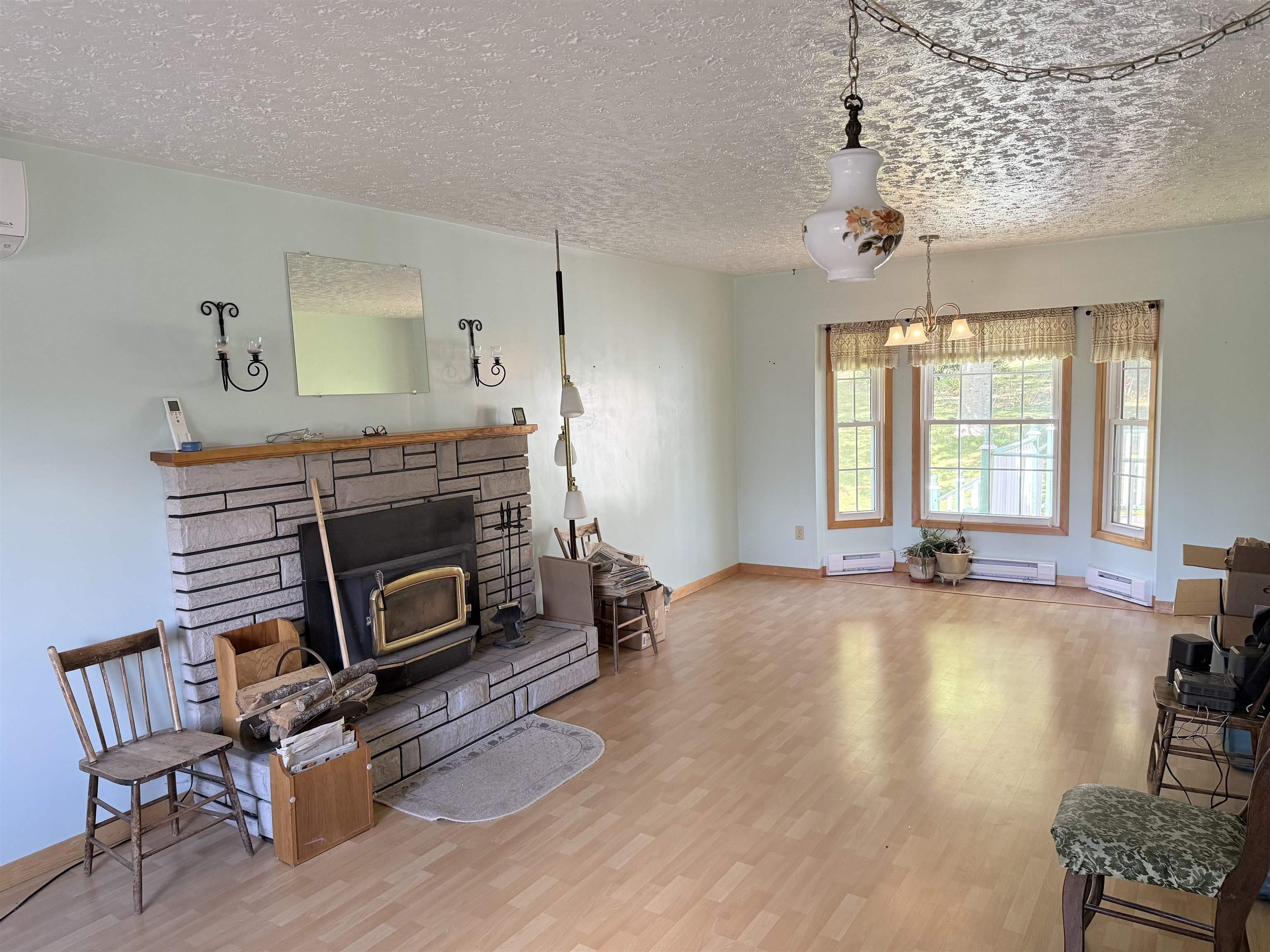 1045 336 Highway photo #15