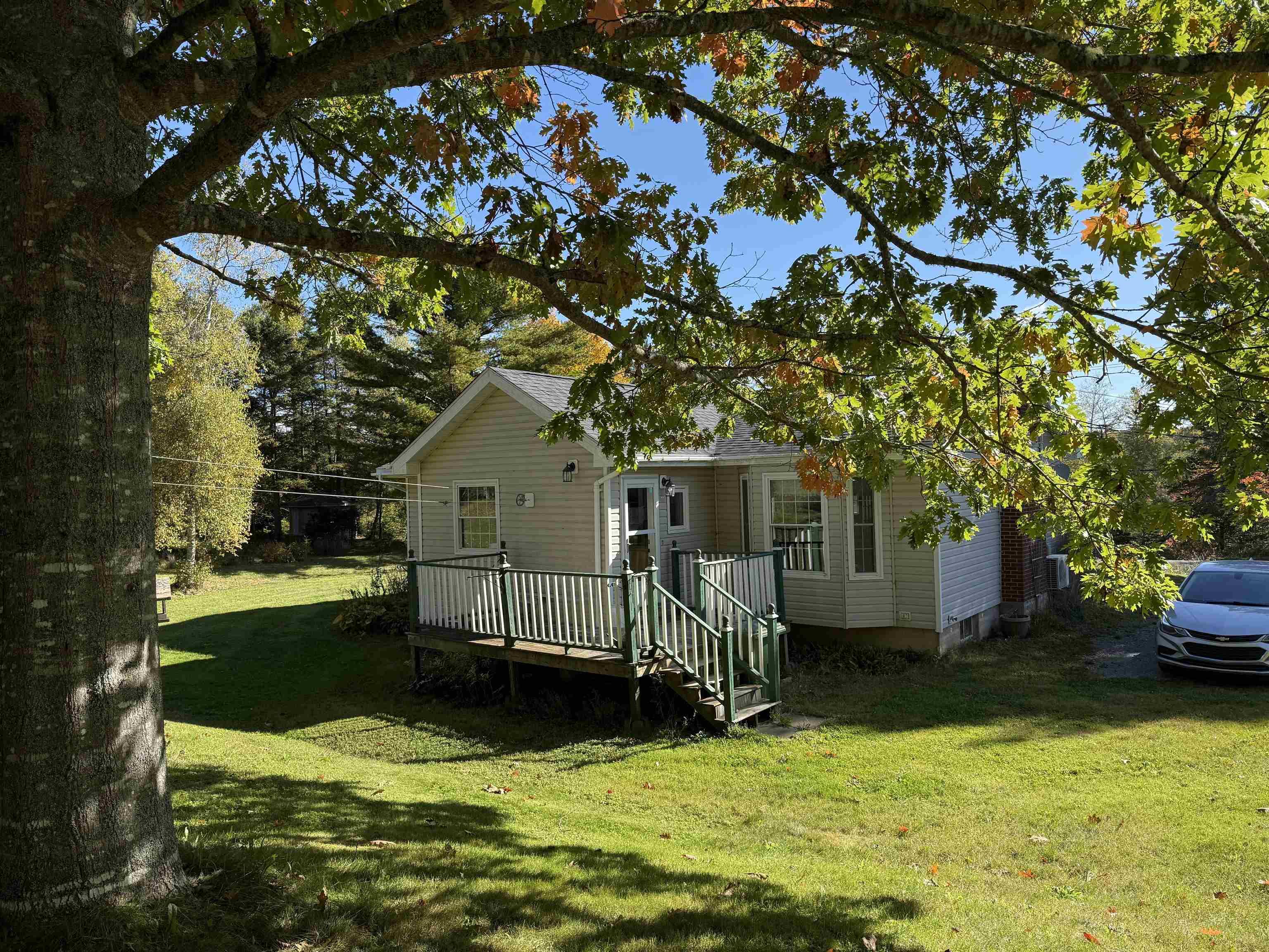 1045 336 Highway photo #7