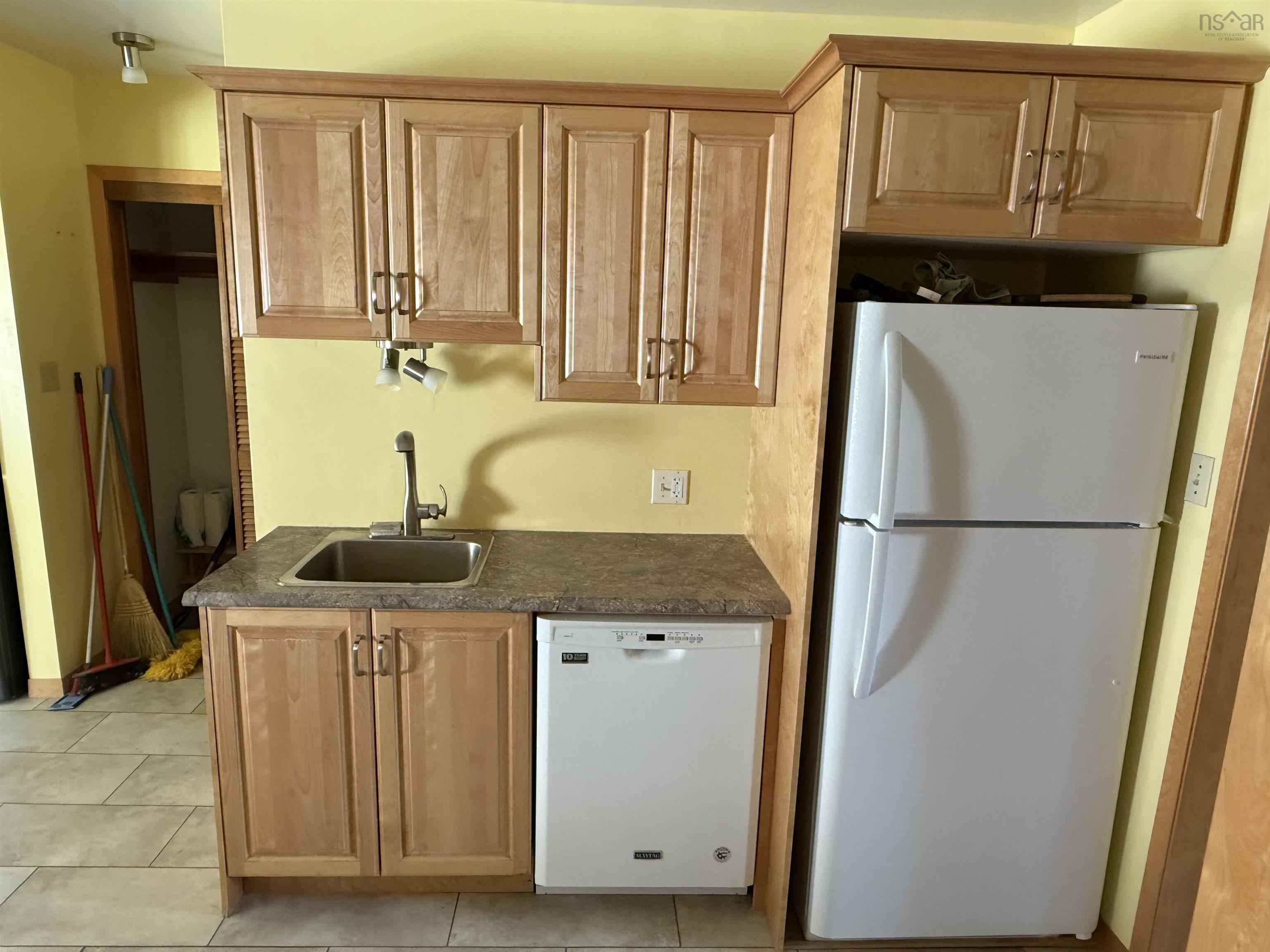 1045 336 Highway photo #9