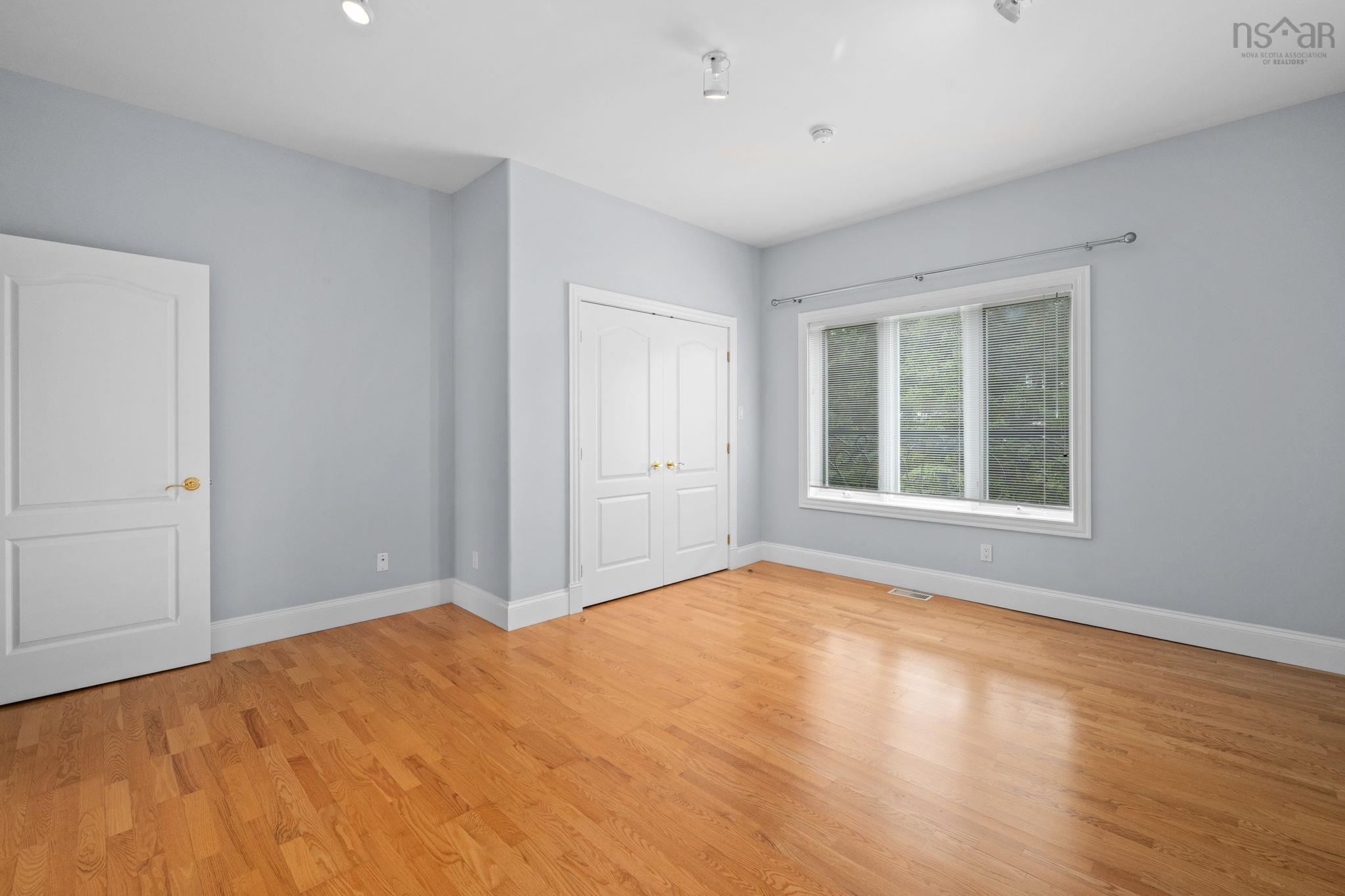 38 Lennox Road photo #33