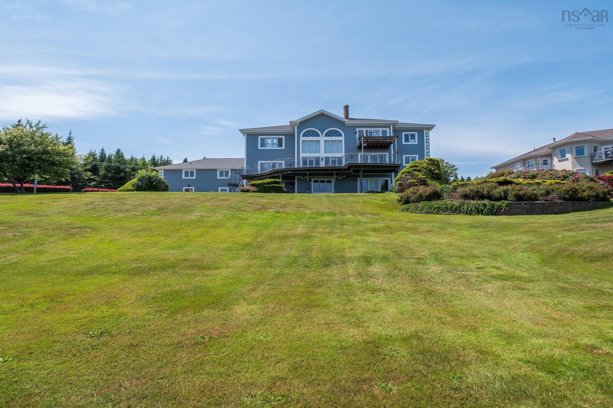 38 Lennox Road photo #44