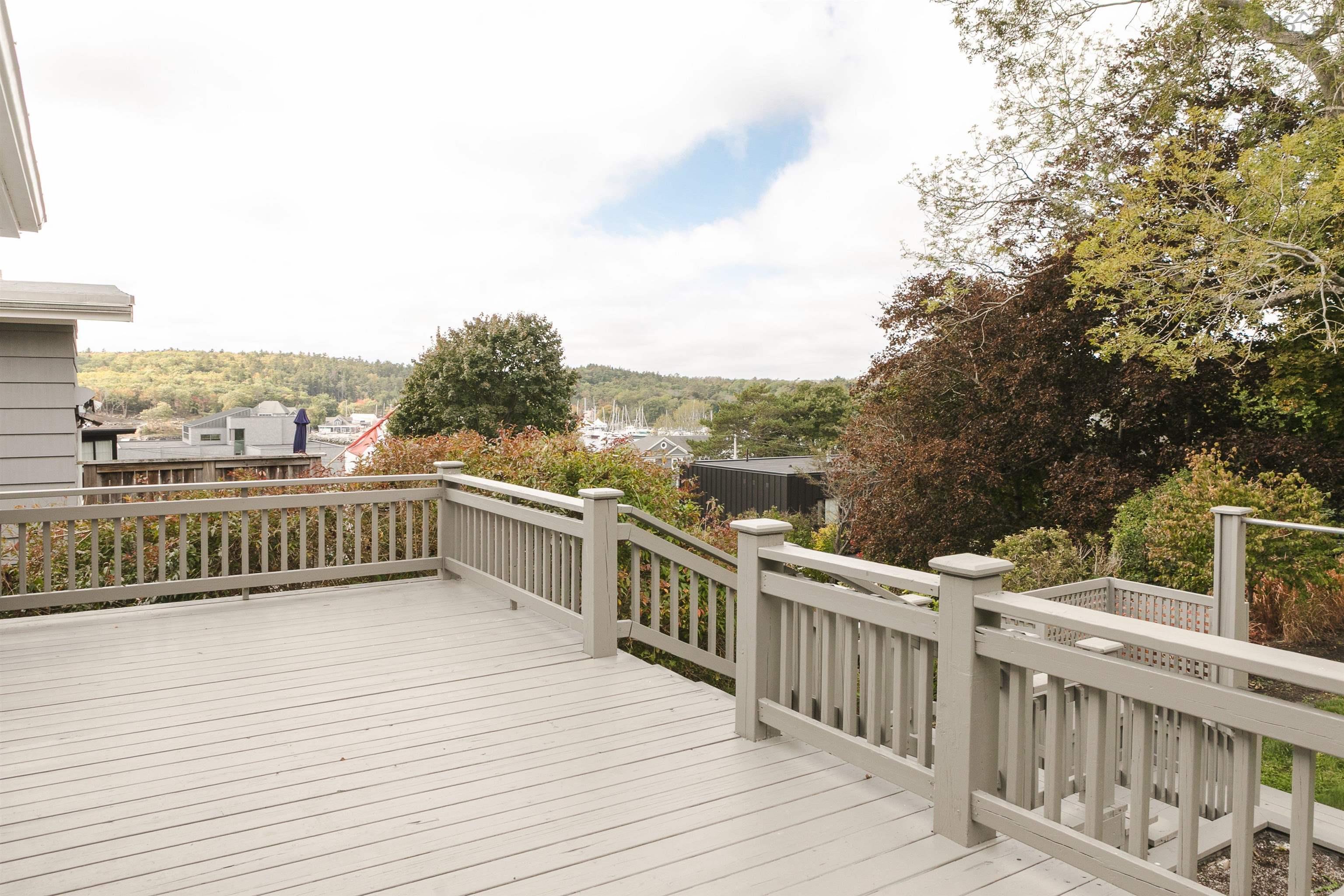 5845 Inglewood Drive photo #12