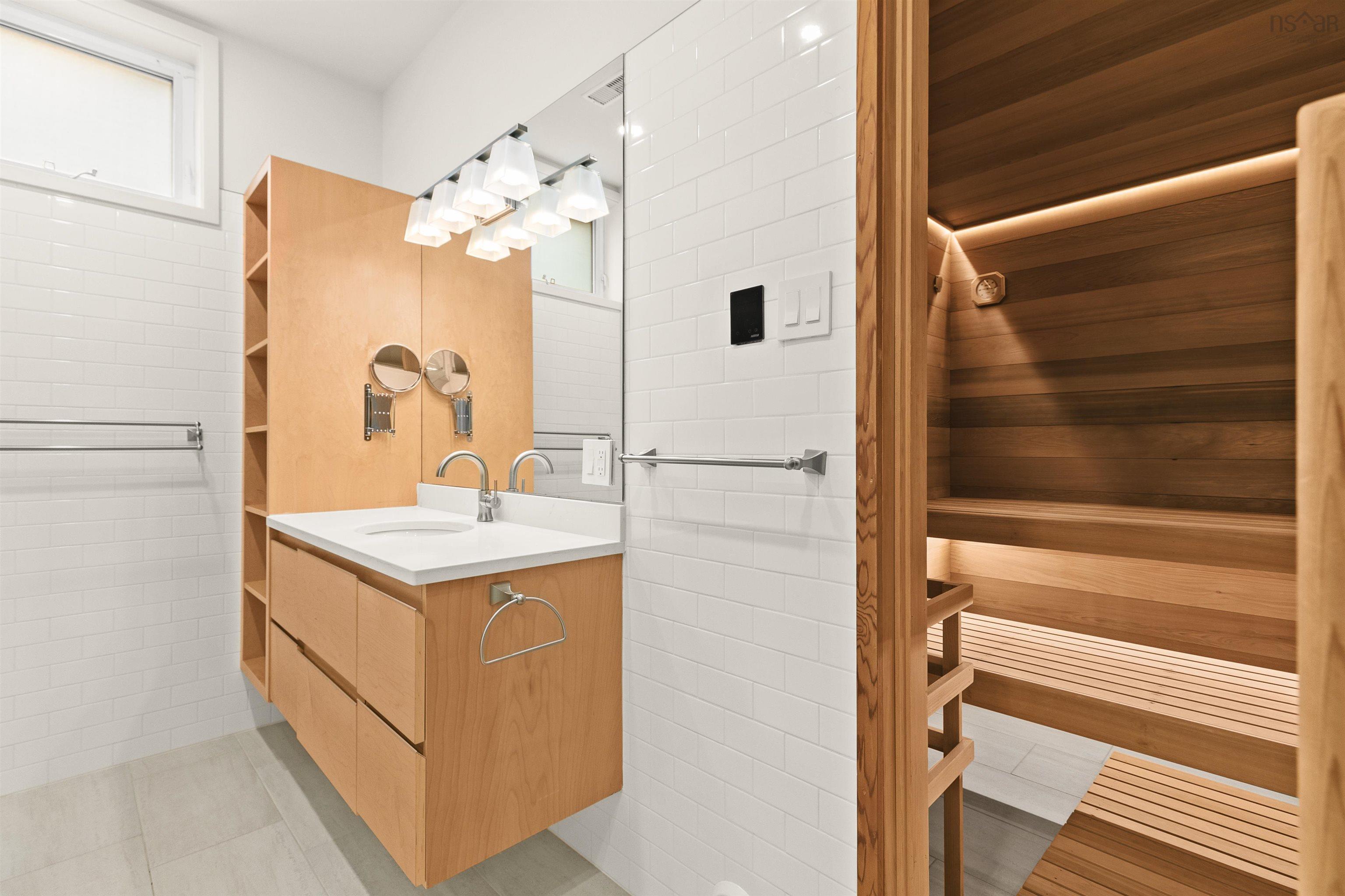 5845 Inglewood Drive photo #25