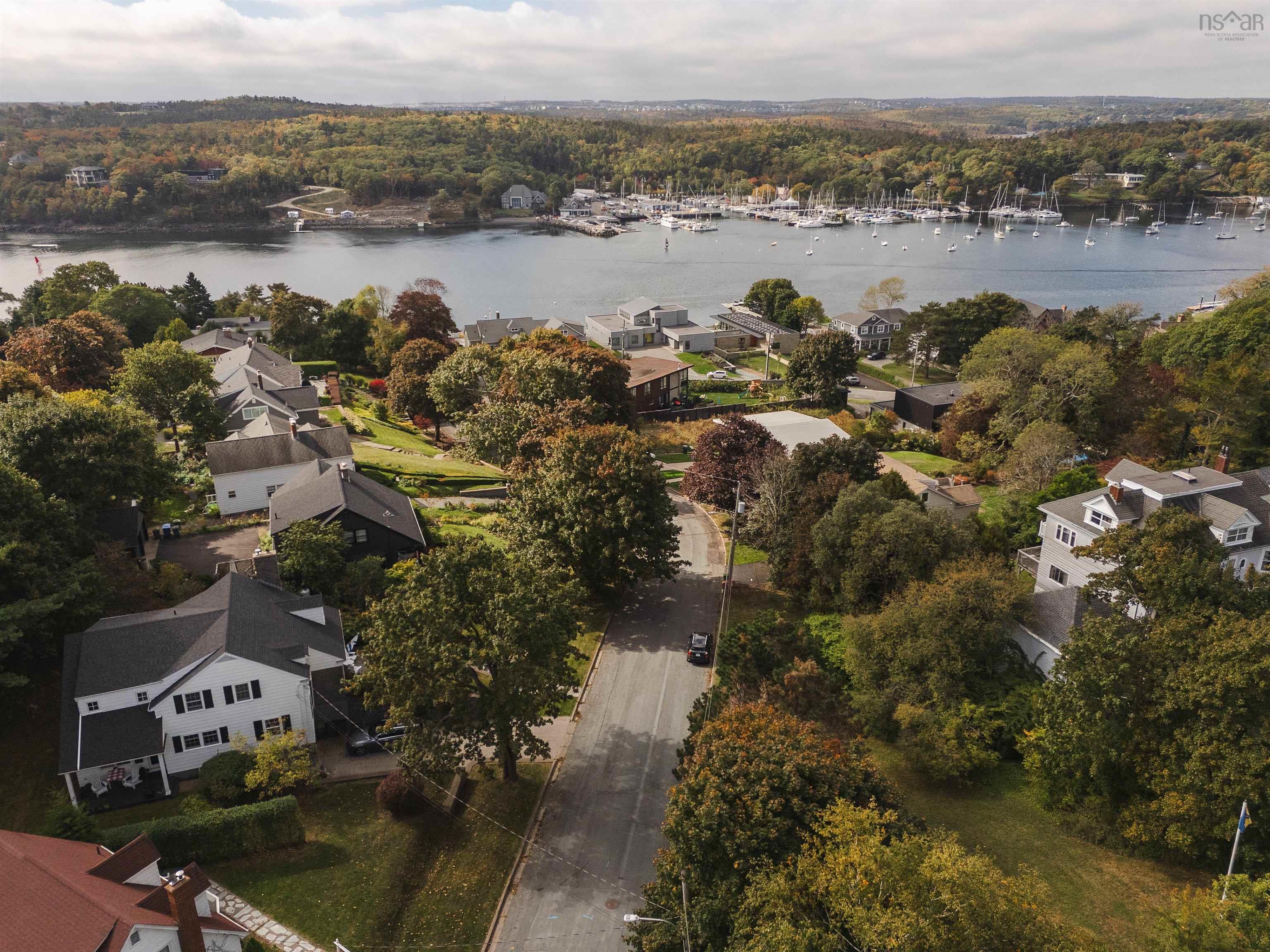 5845 Inglewood Drive photo #34