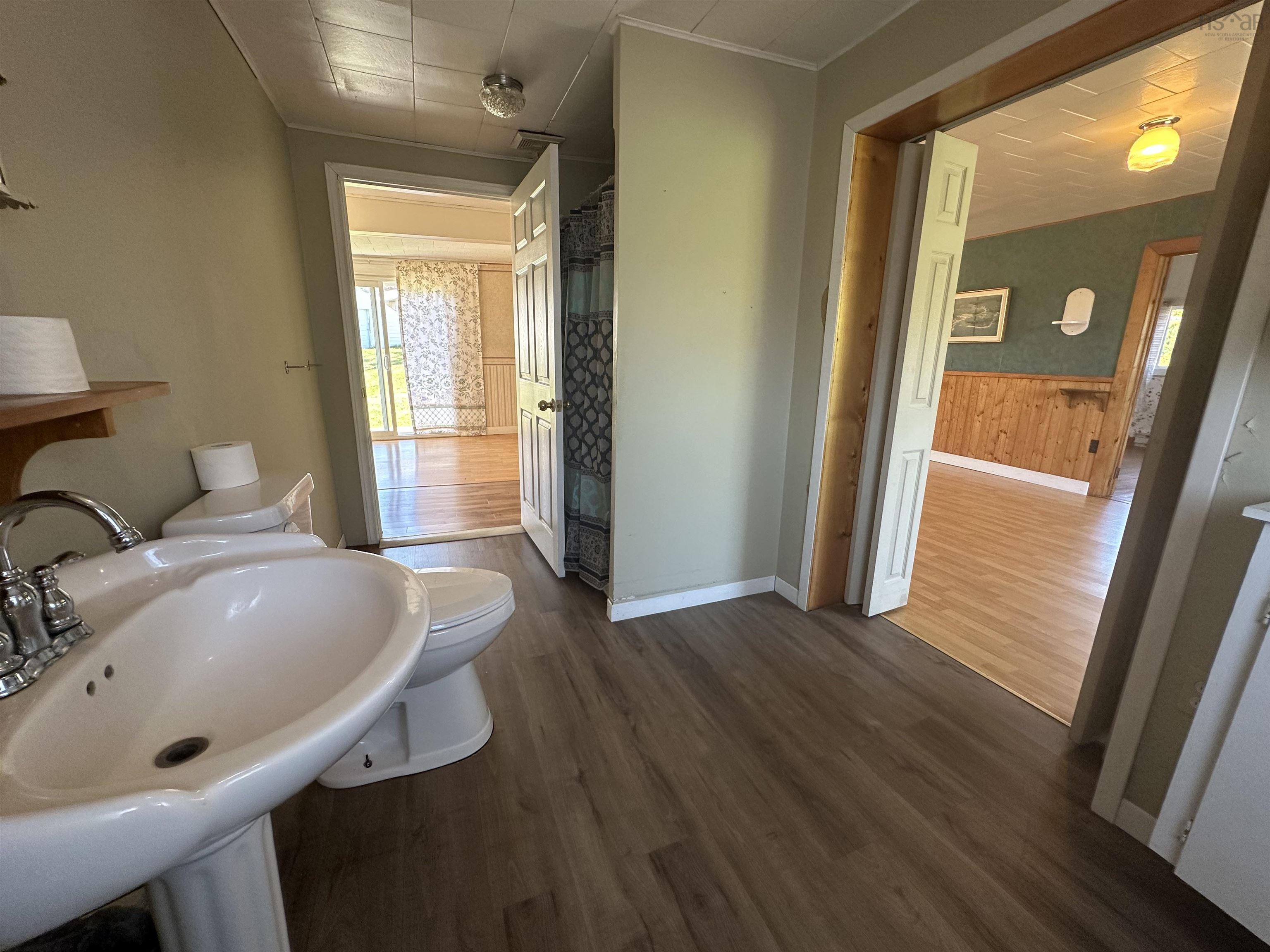 46 Beaver Harbour Road photo #23