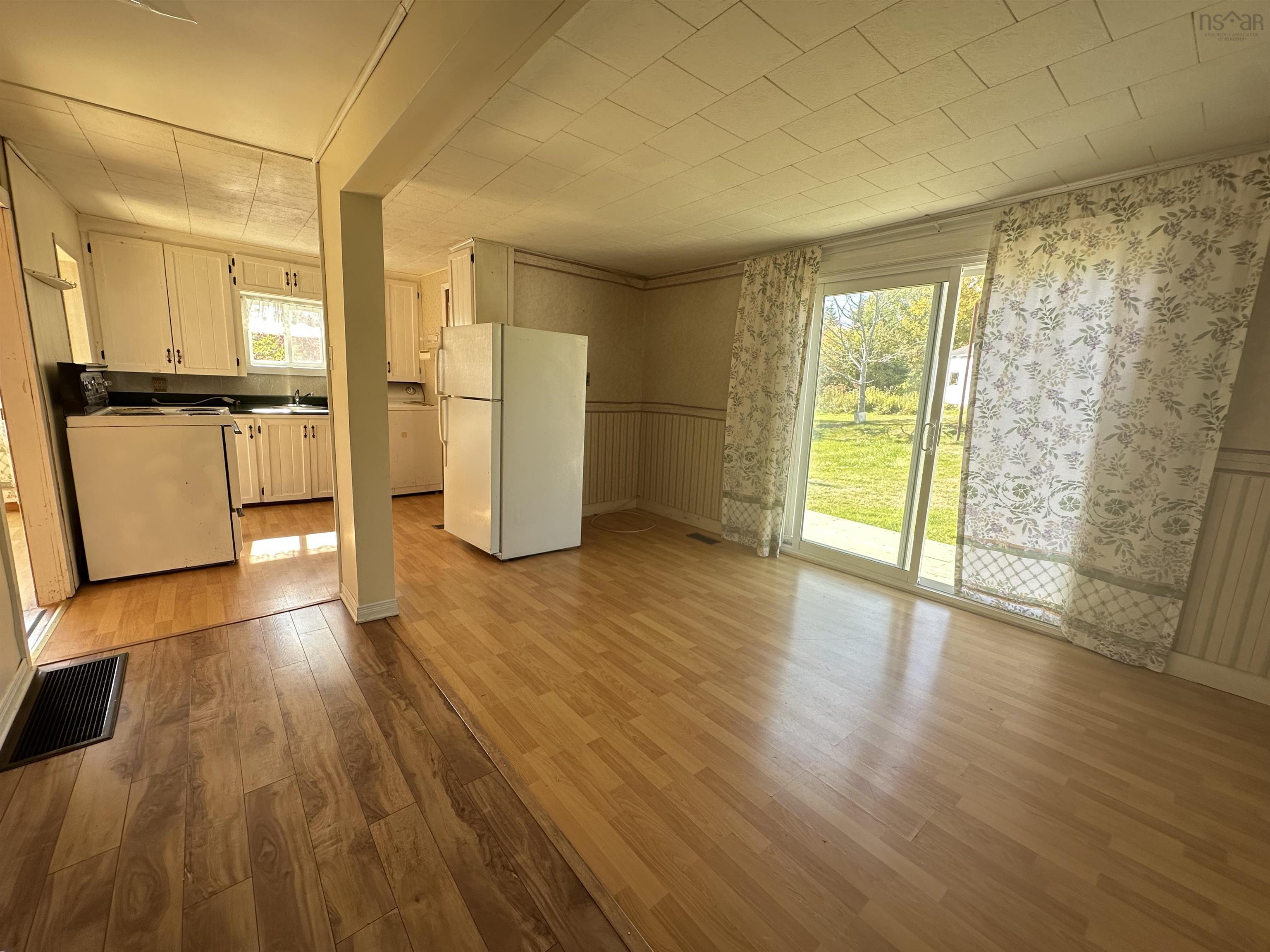 46 Beaver Harbour Road photo #24