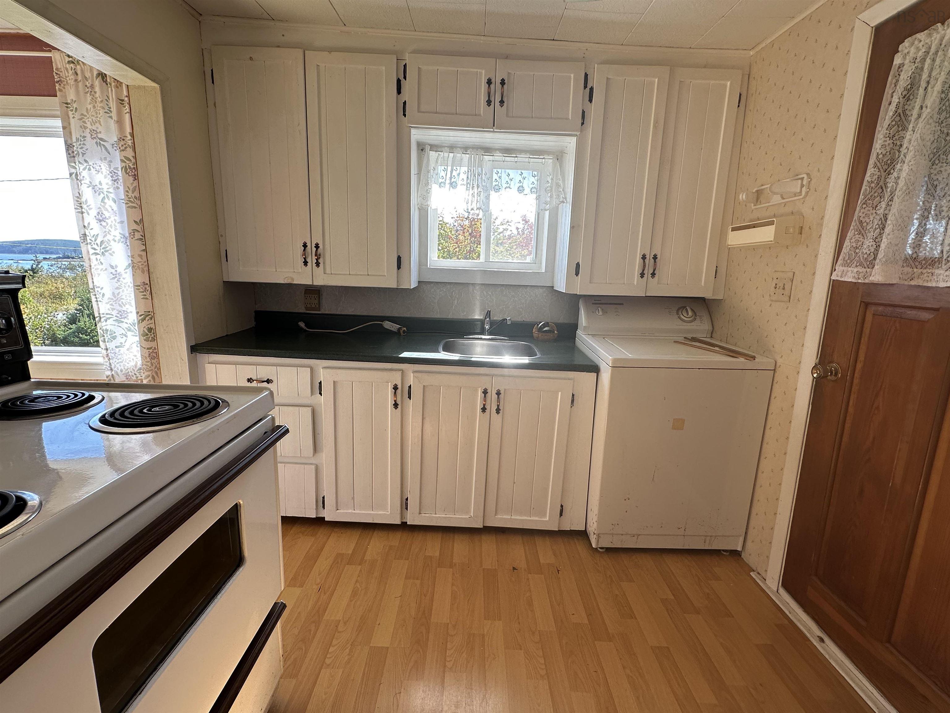 46 Beaver Harbour Road photo #29