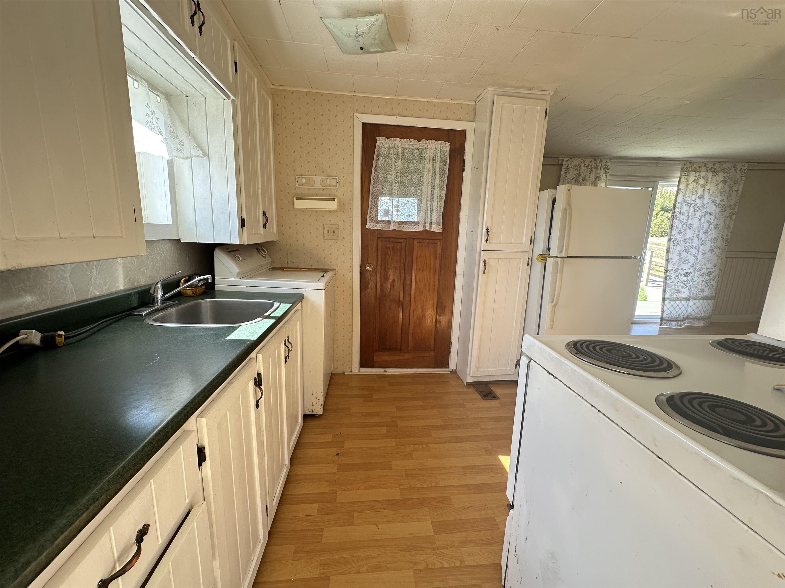 46 Beaver Harbour Road photo #30