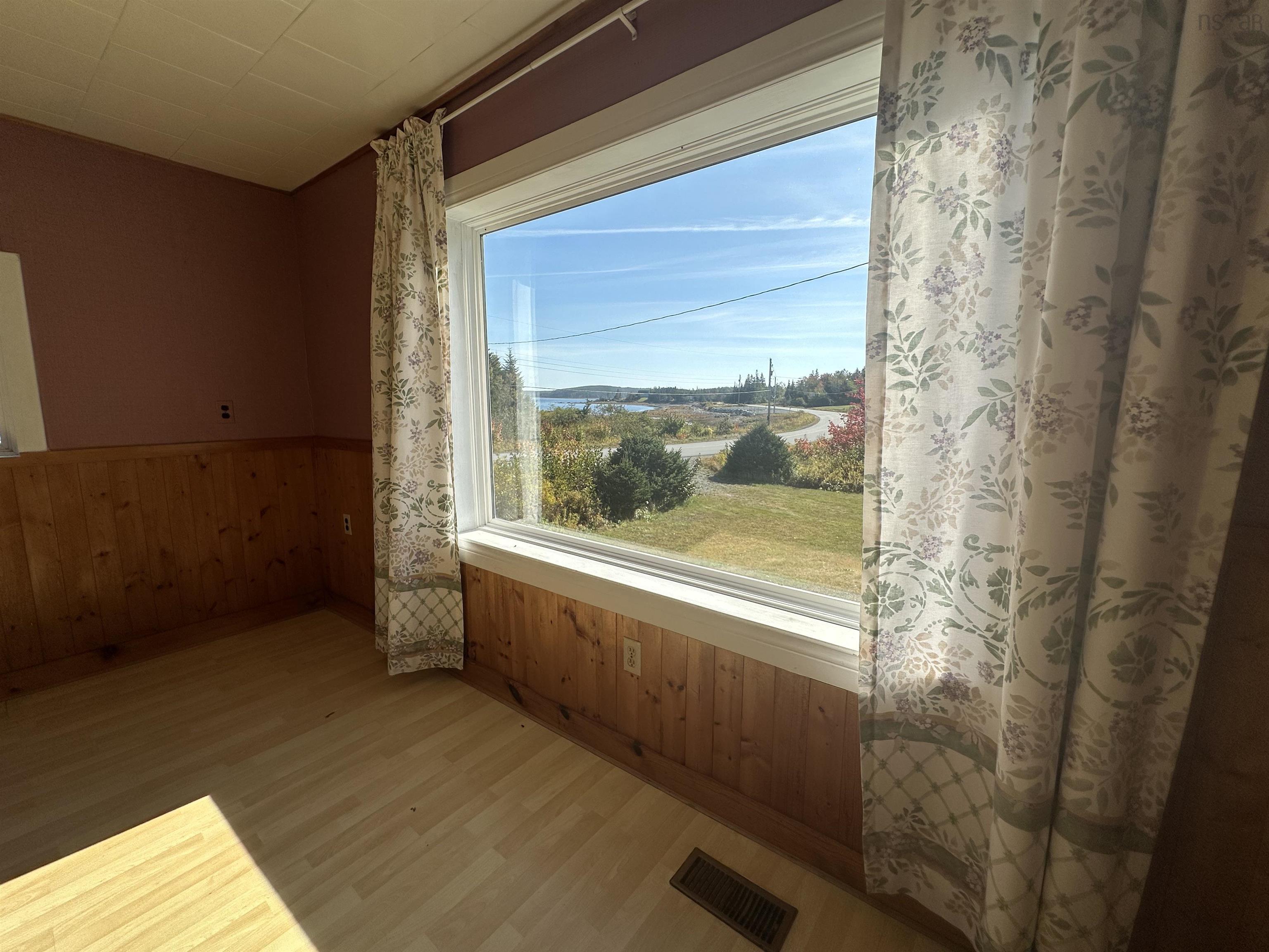 46 Beaver Harbour Road photo #34