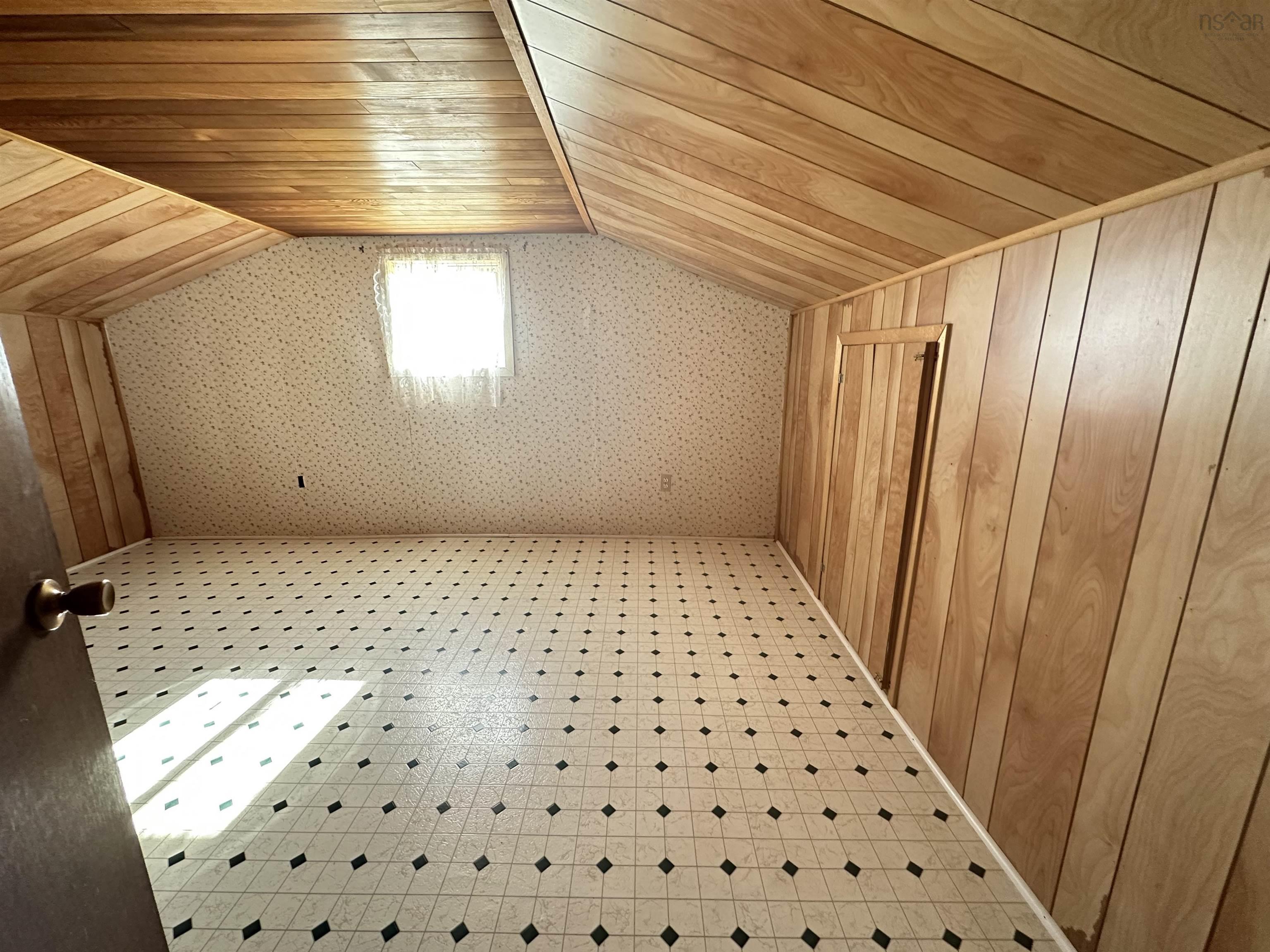 46 Beaver Harbour Road photo #38