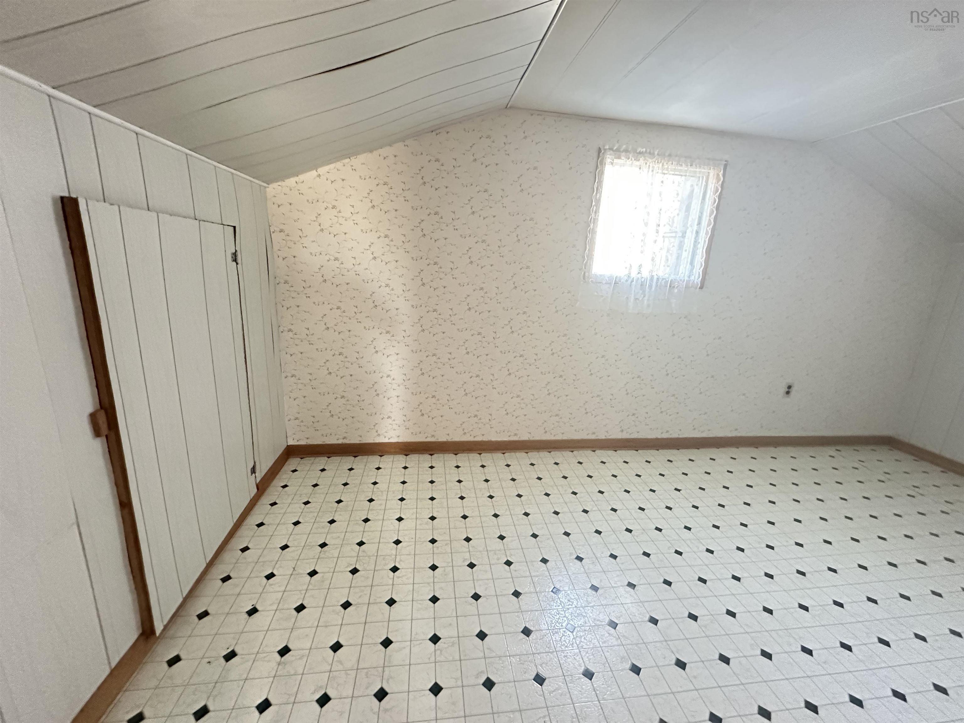 46 Beaver Harbour Road photo #40