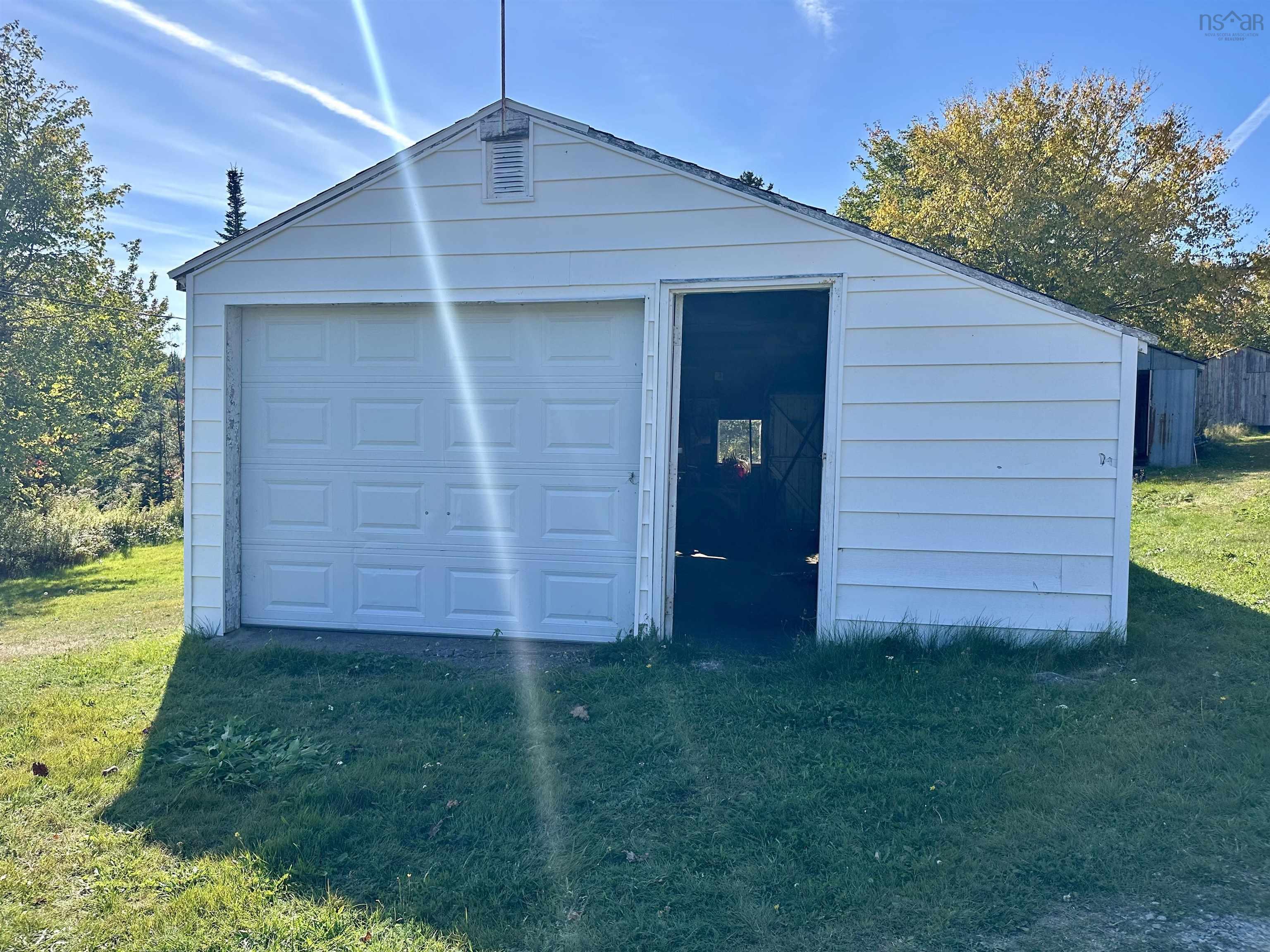 46 Beaver Harbour Road photo #47