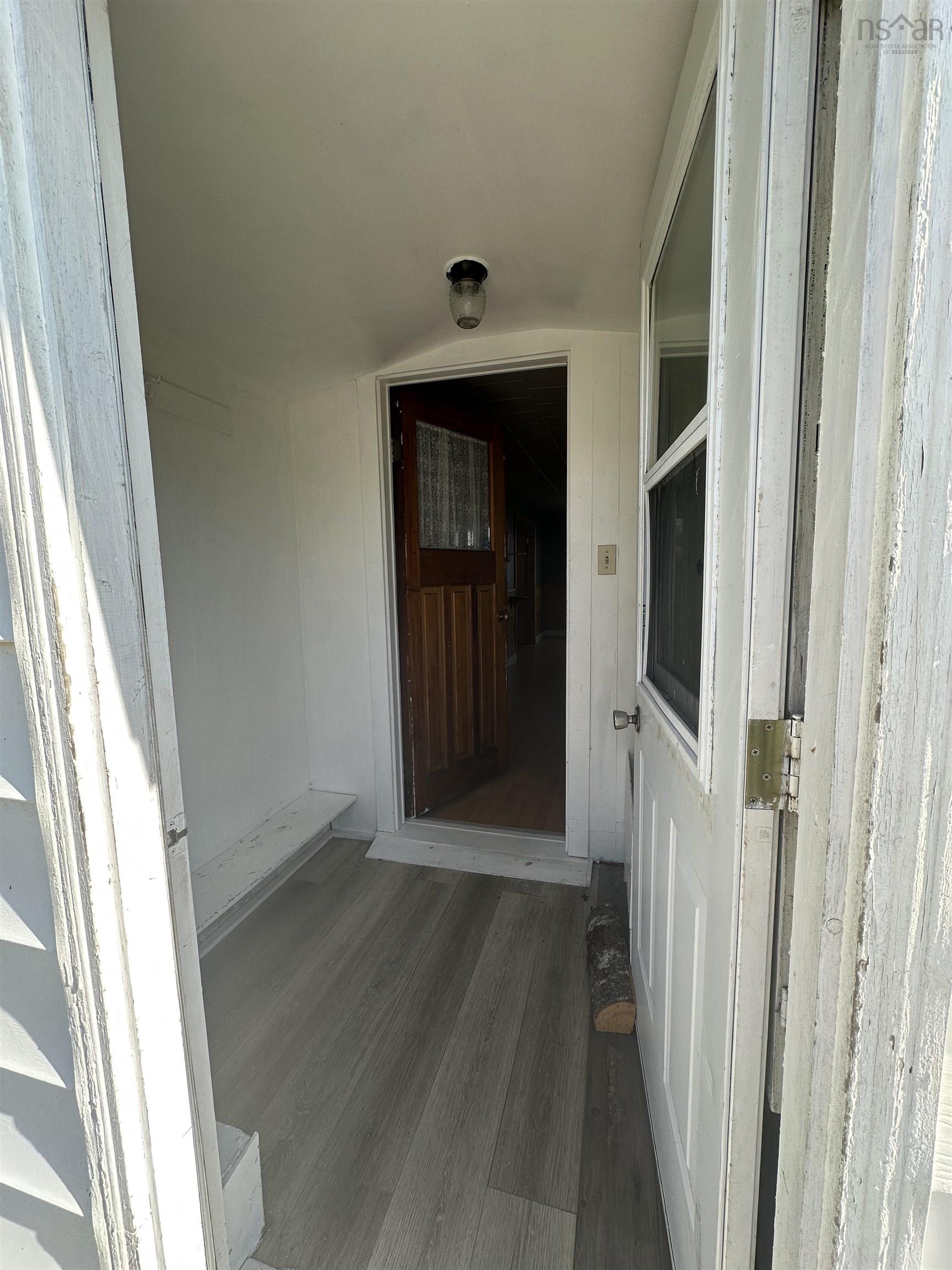 46 Beaver Harbour Road photo #8