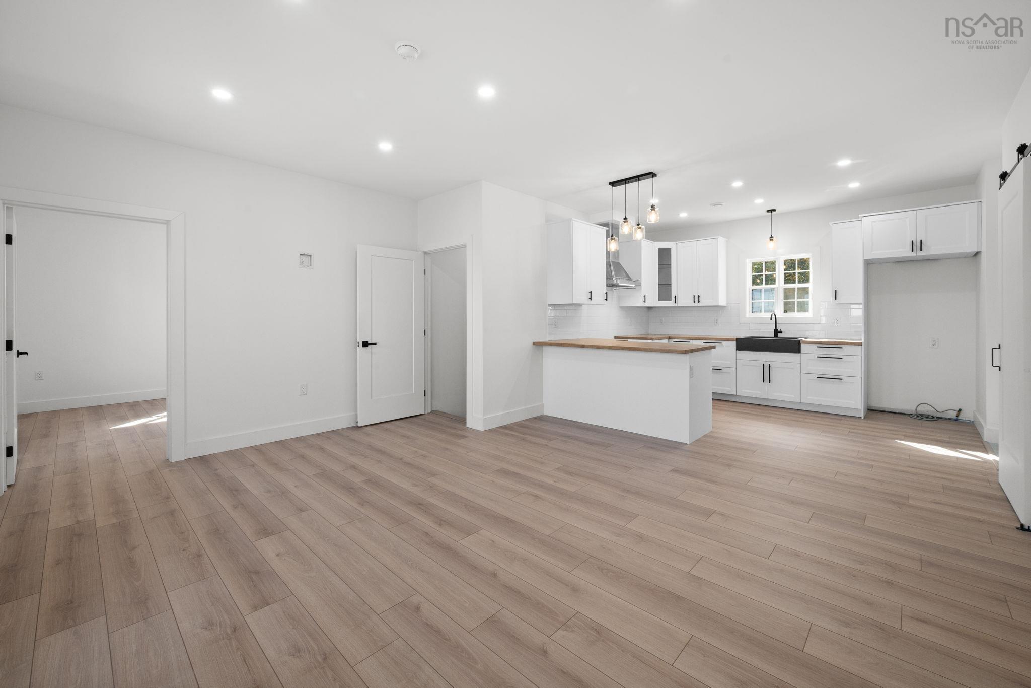 67 Birchview Drive photo #13