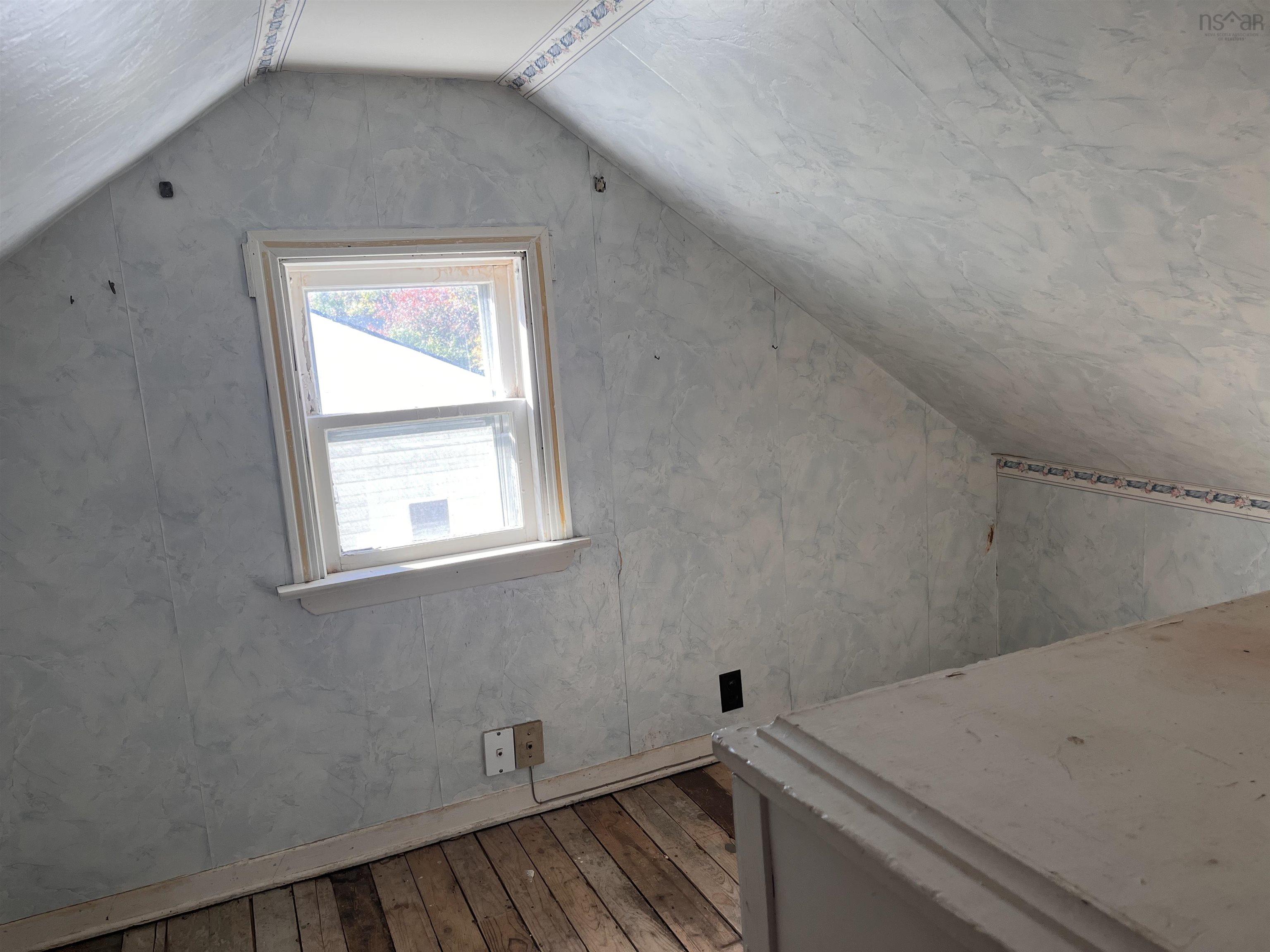 155 Old Sambro Road photo #21