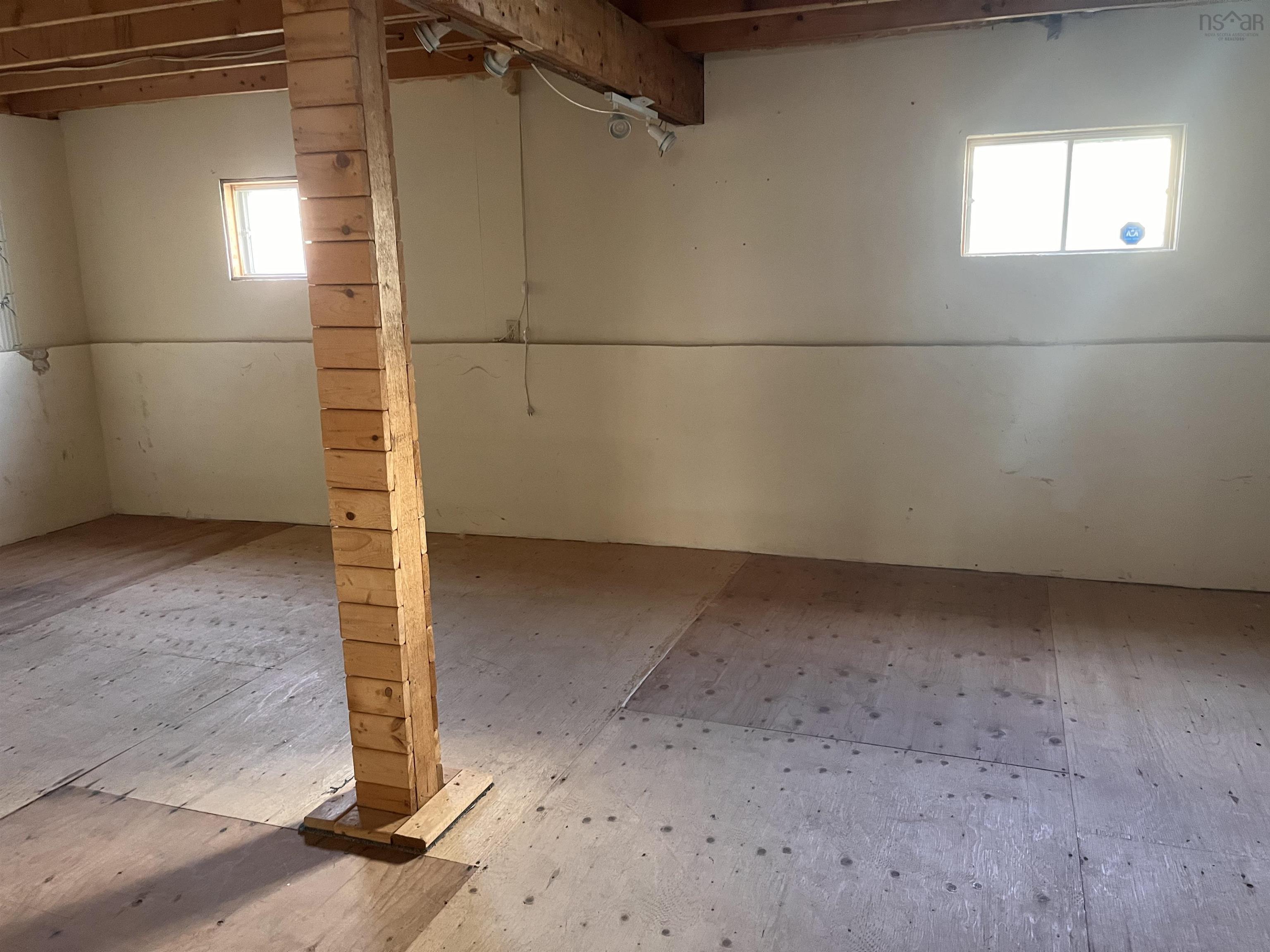 155 Old Sambro Road photo #22